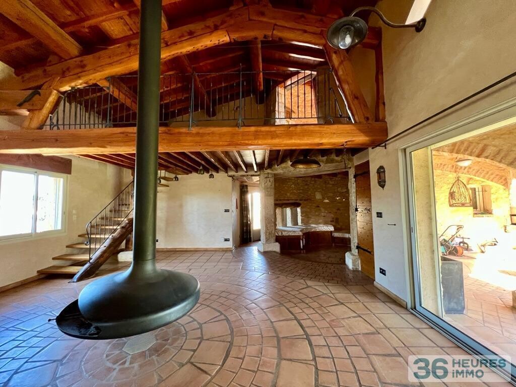 Maison de caractère