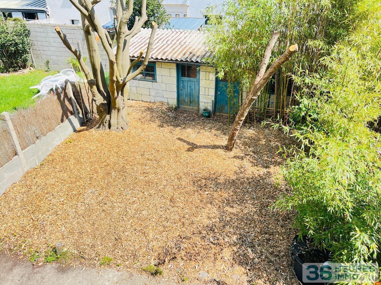 Maison familiale avec jardin et garage