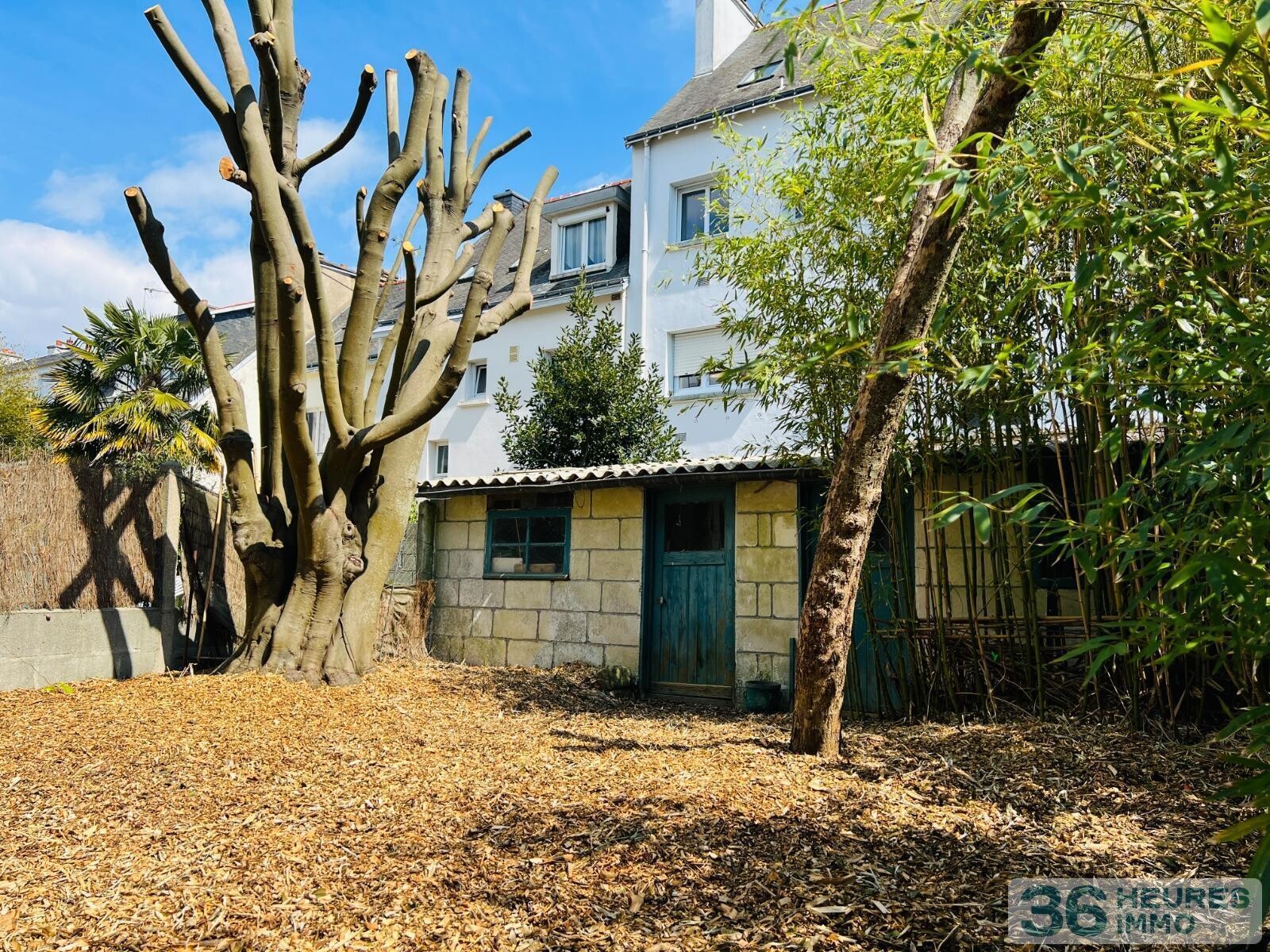 Maison familiale avec jardin et garage