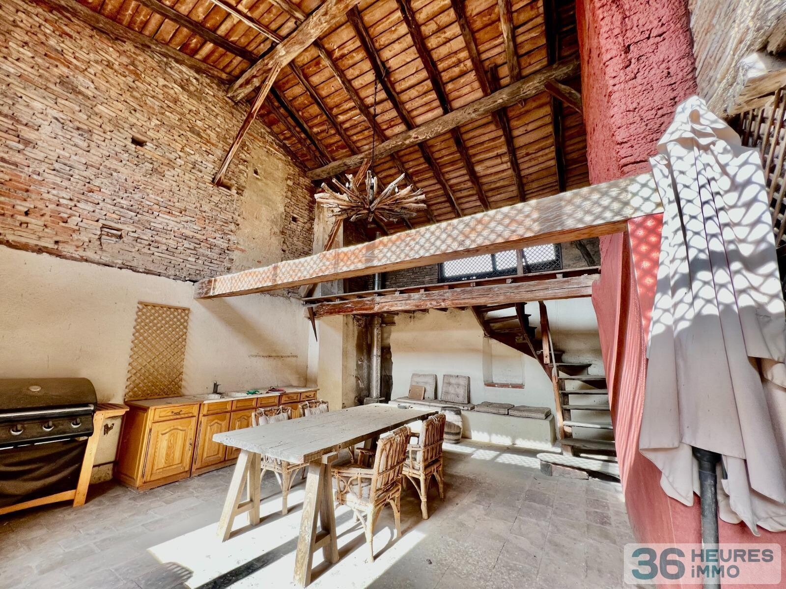 Maison de maitre centre village 