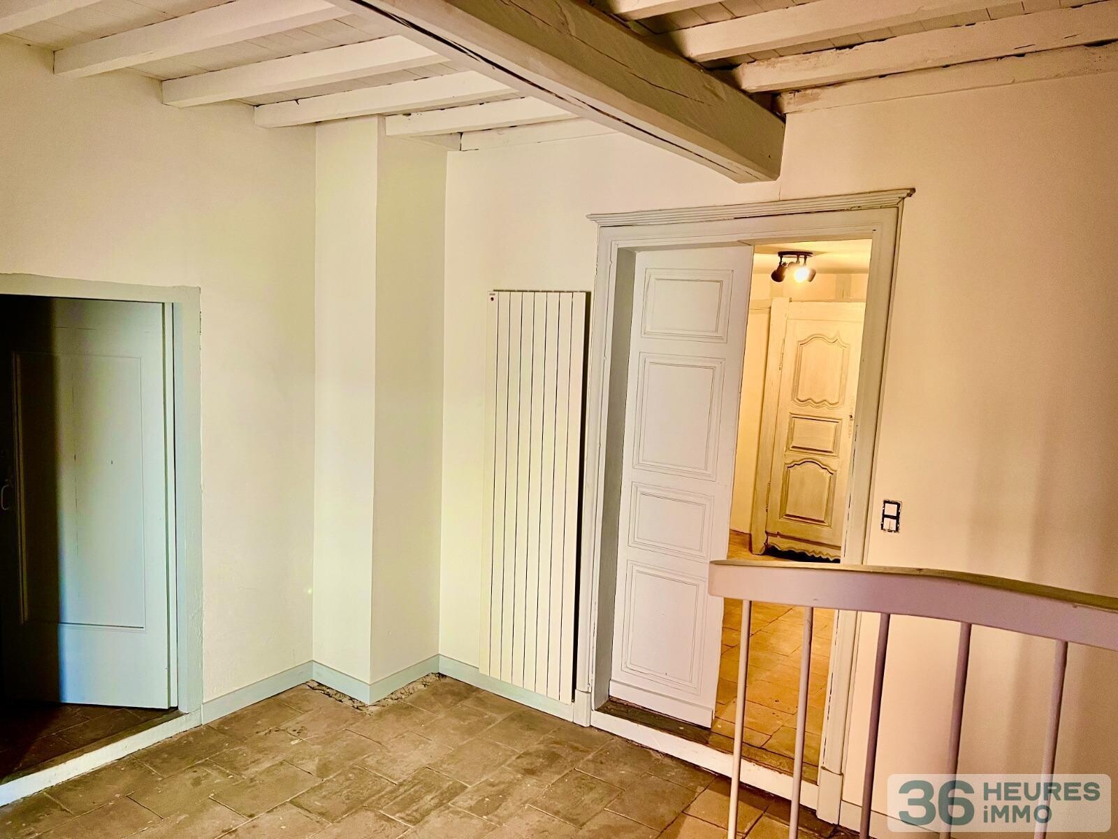 Maison de maitre centre village 