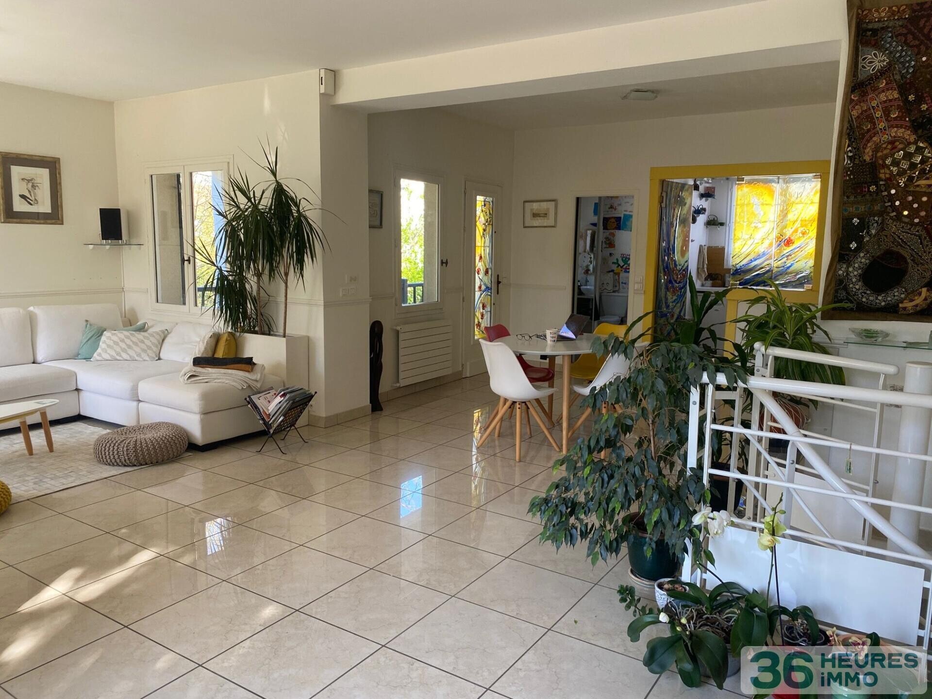 Maison 6p sur 588 m2 , jardin, garage