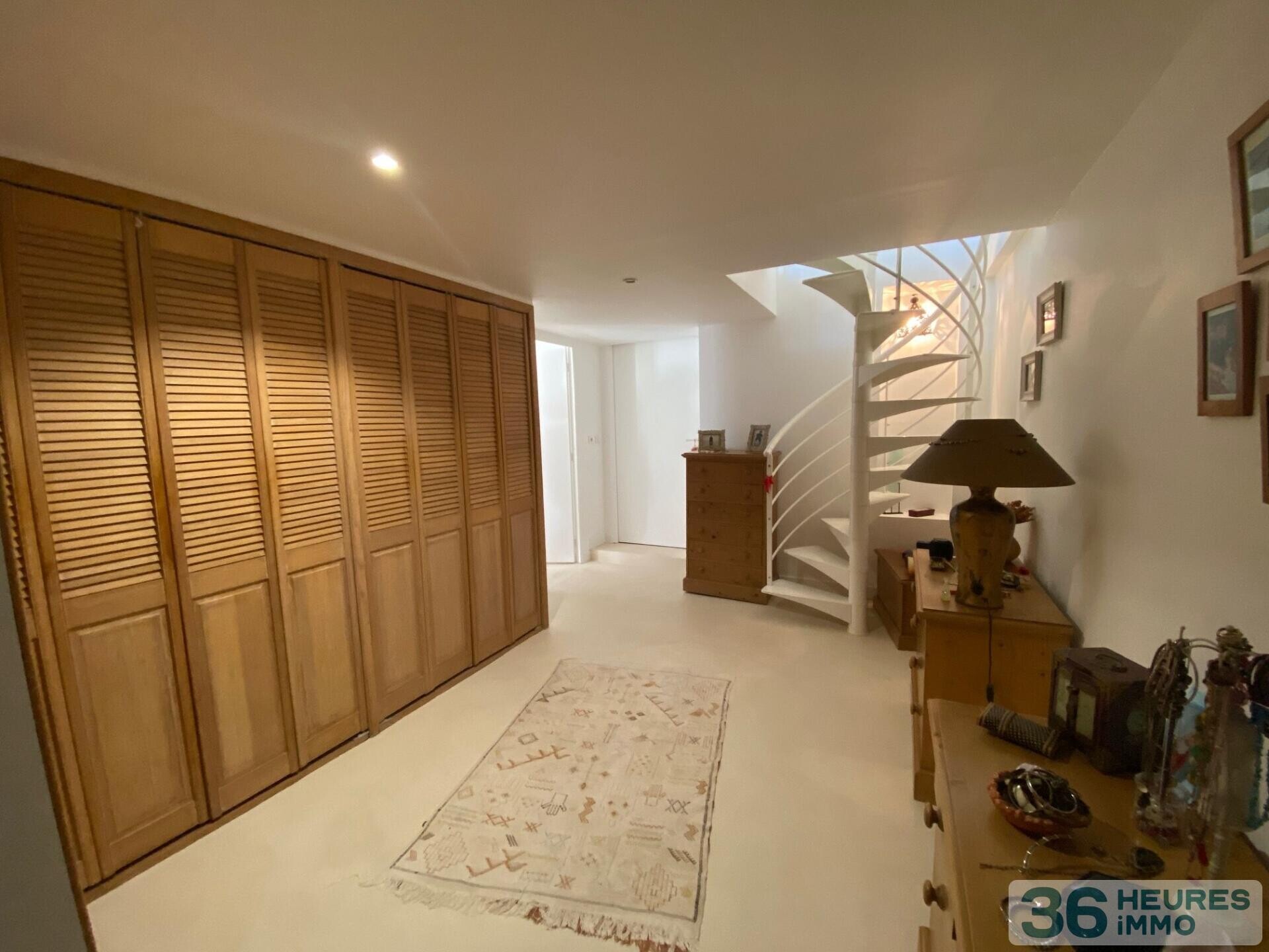 Maison 6p sur 588 m2 , jardin, garage