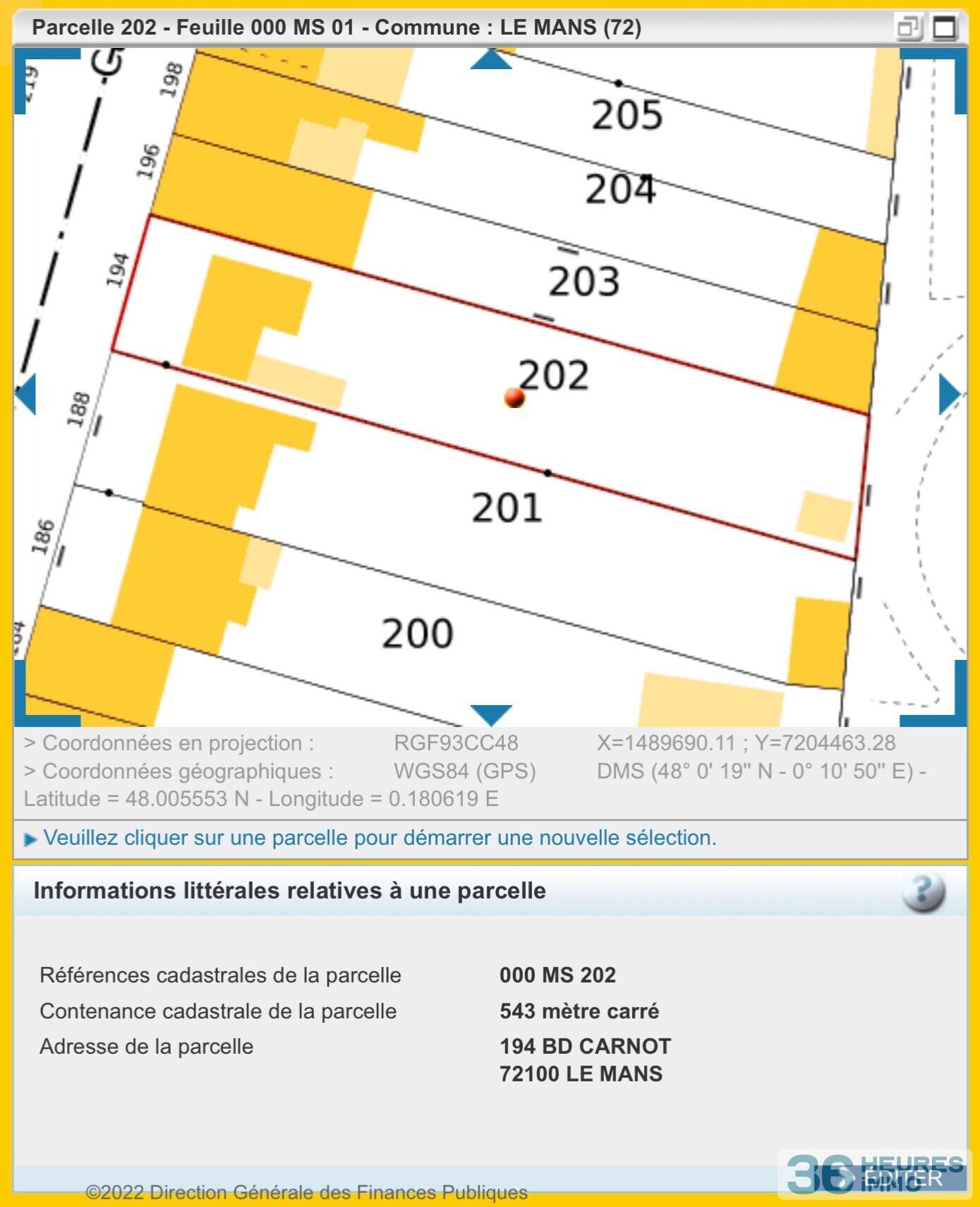 Terrain a bâtir avec petite maison
