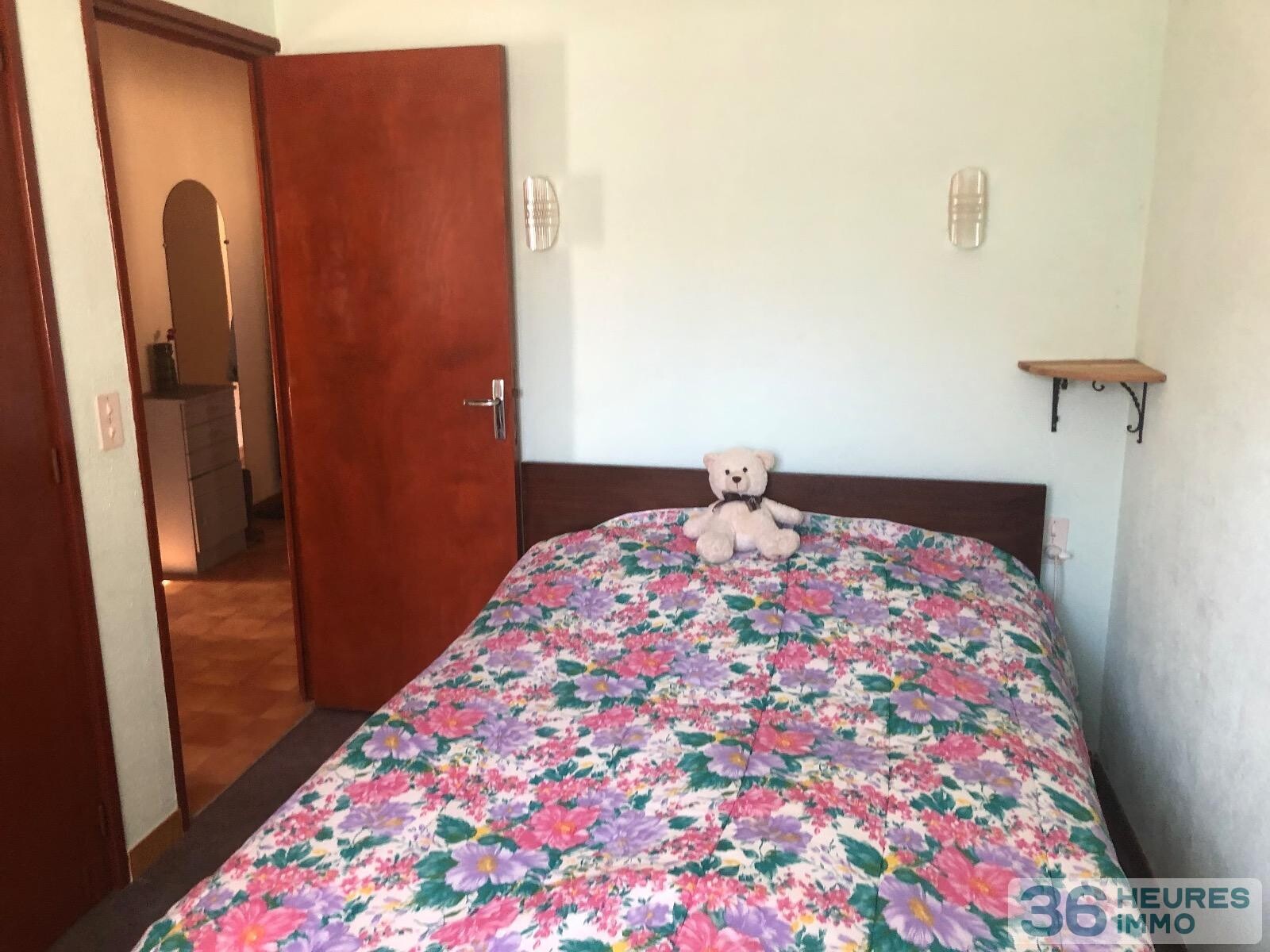 Sur 1500 m2 maison de 4 pièces 