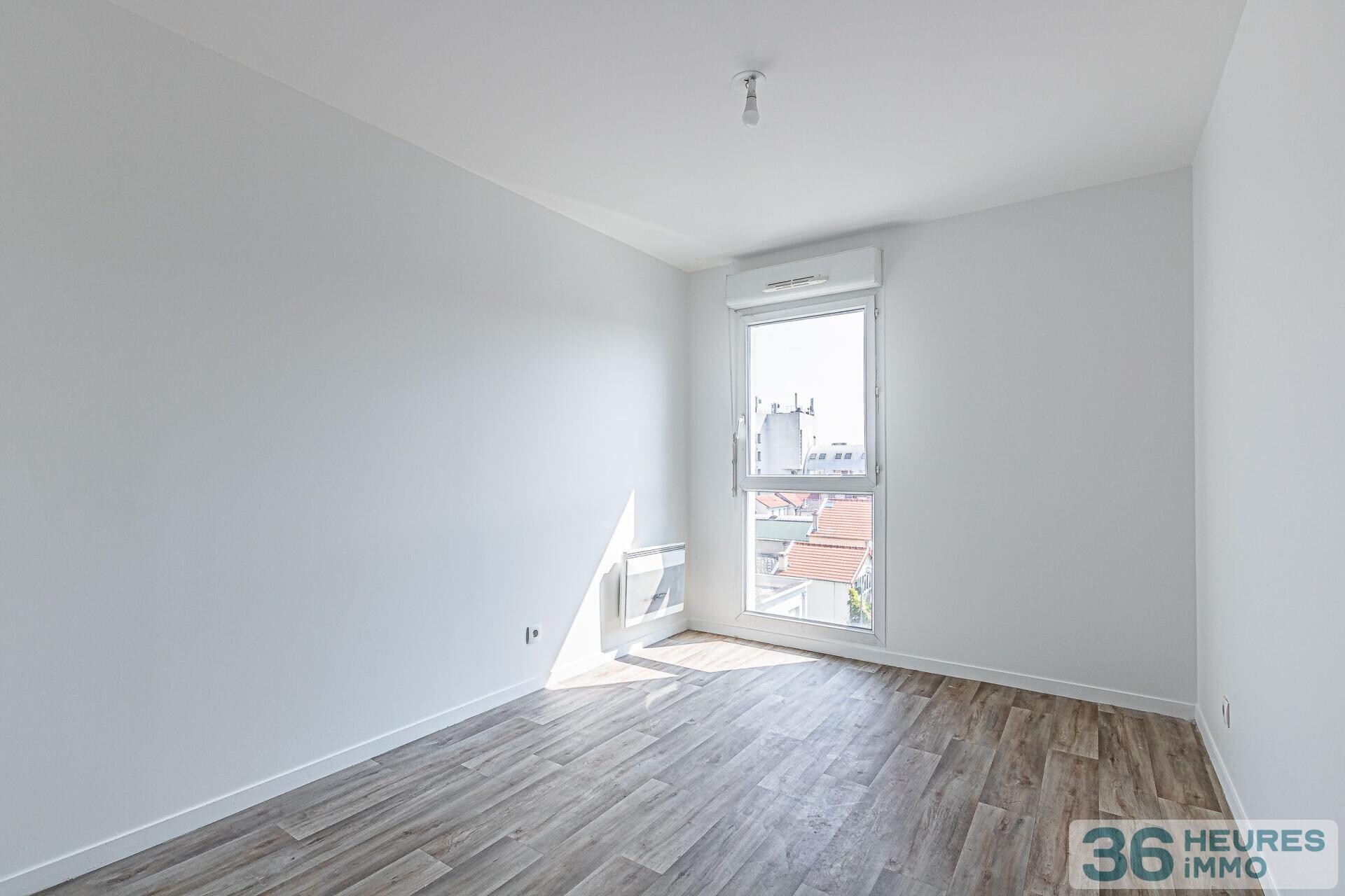 Trois pieces 65 m2 balcon ascenseur parking cave