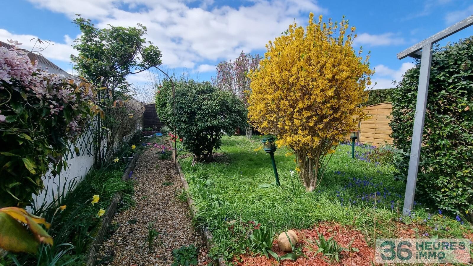 Maison avec chambre de plain pied. 