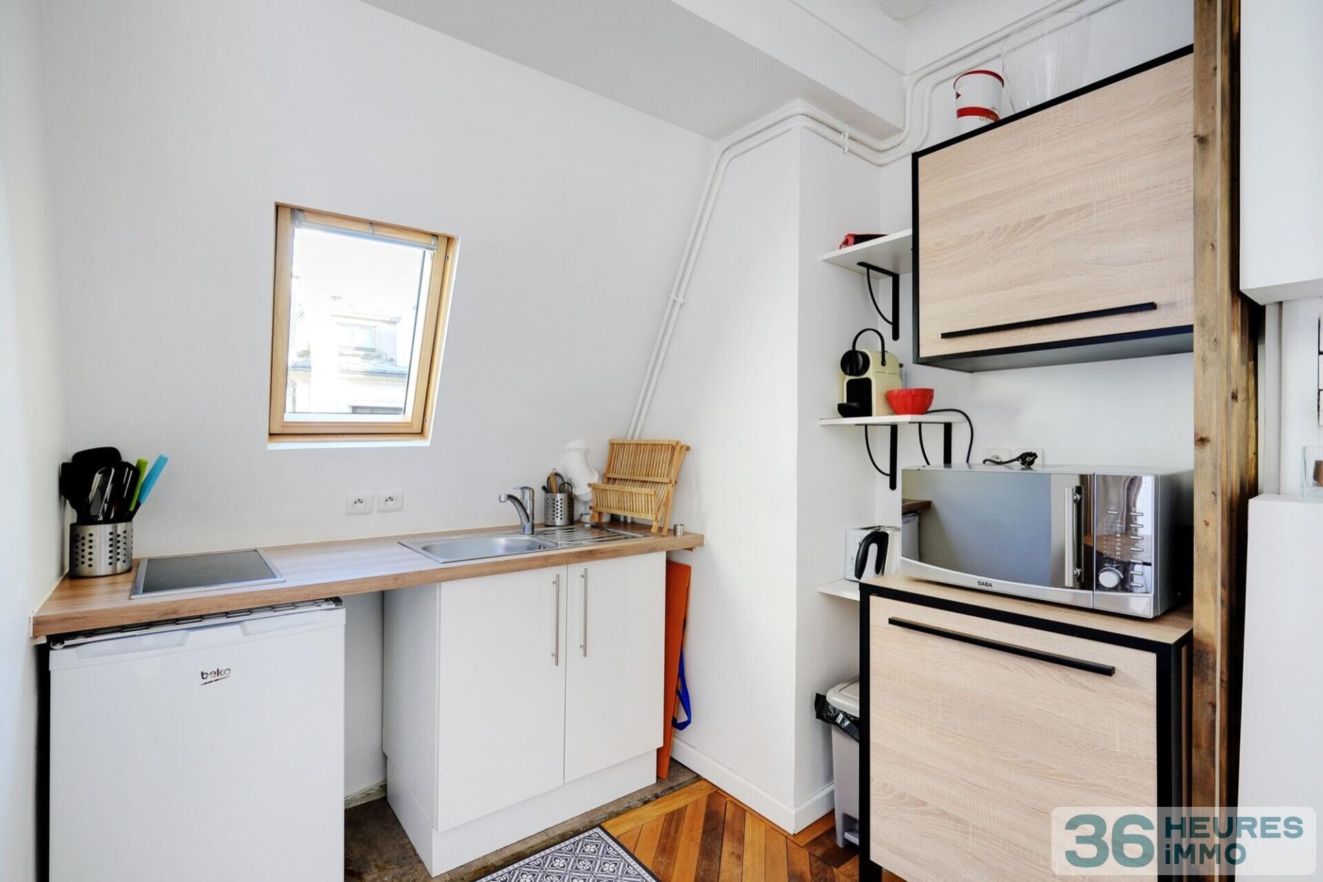 2 piÈces 32 m² deux pieces dernier etage ascenseur balcon - bourse paris 2 eme - rue saint marc