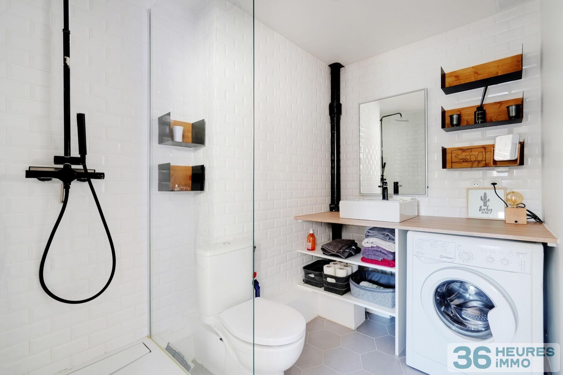 2 piÈces 32 m² deux pieces dernier etage ascenseur balcon - bourse paris 2 eme - rue saint marc