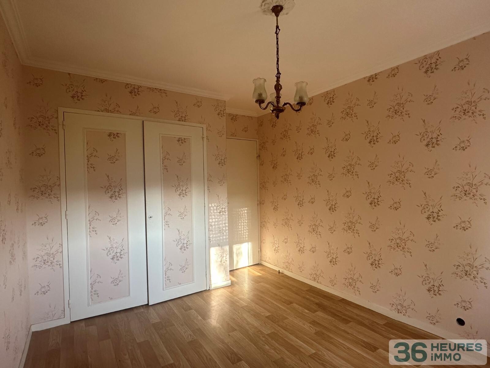 Centre-ville concarneau, t3, 62 m² avec garage et loggia