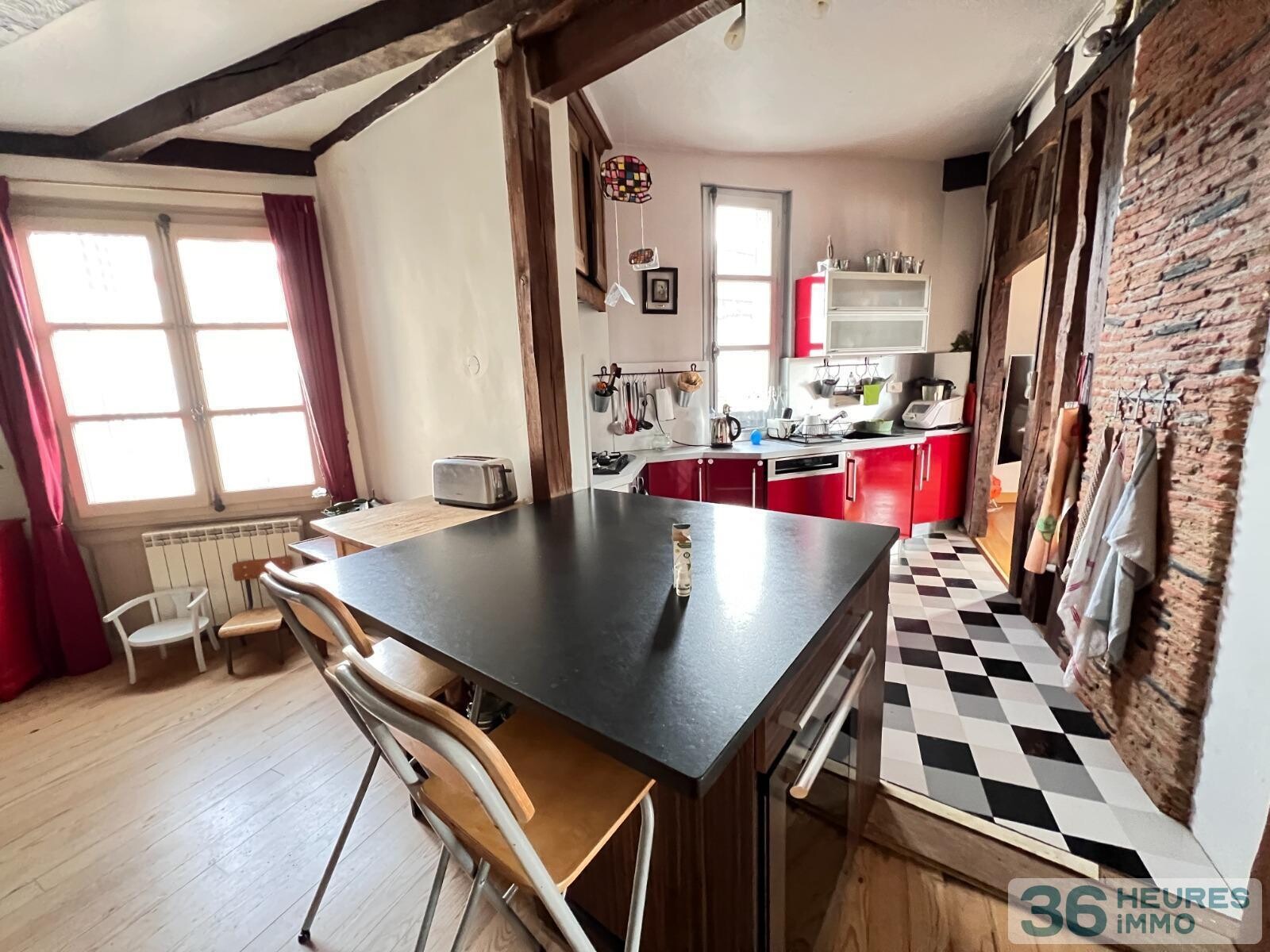 Bel appartement ancien au coeur de ville