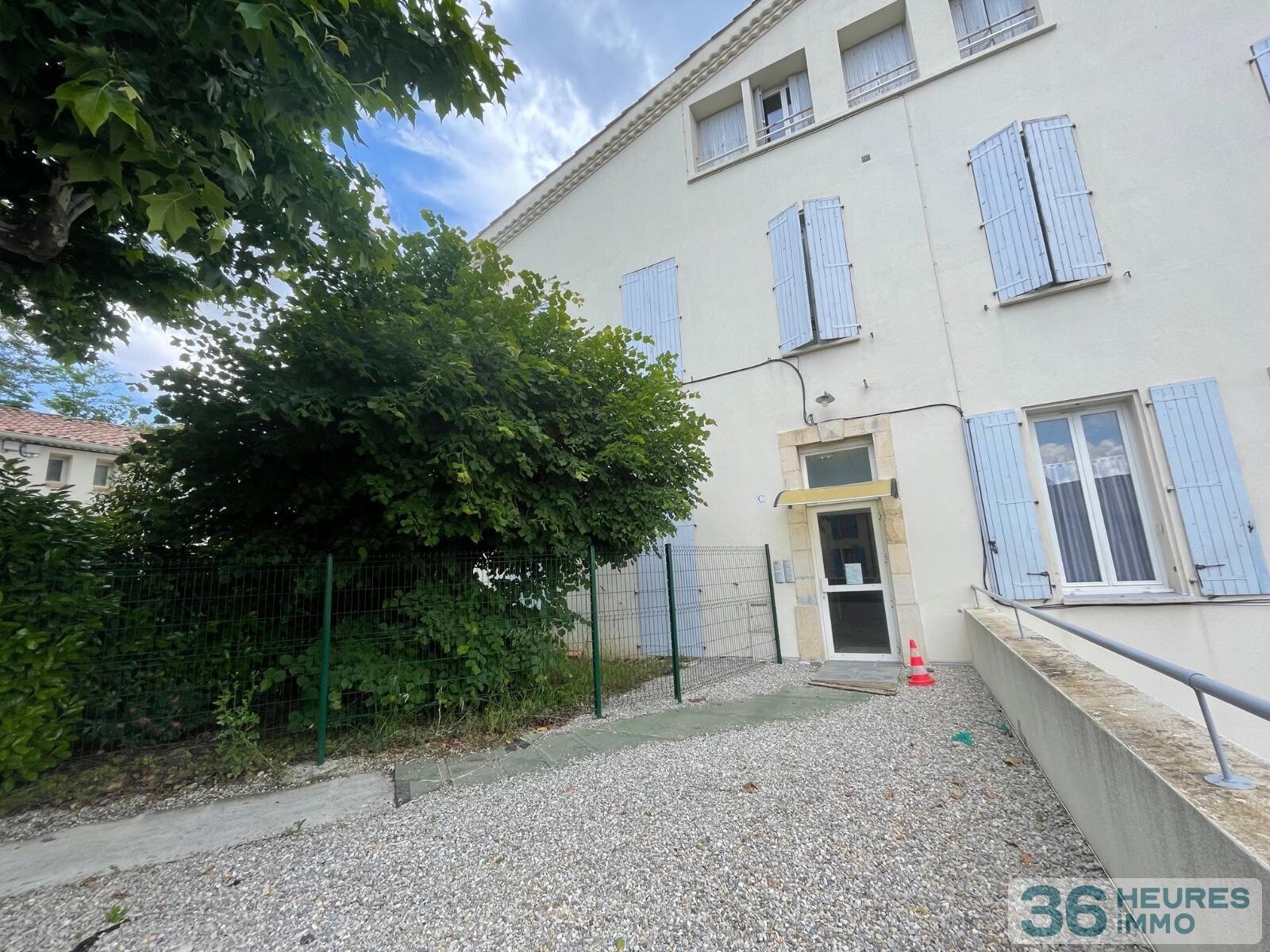 Appartement 3 pieces de 96 m2 + jardin + parking