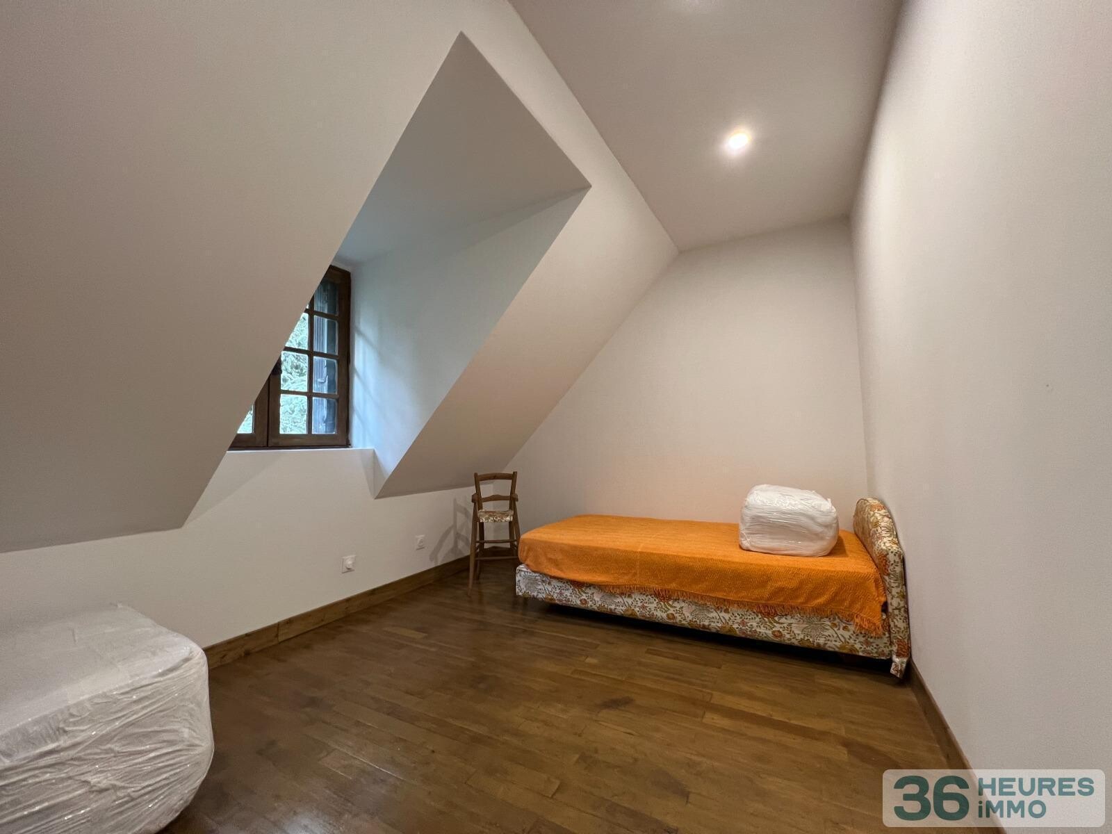 Périgourdine de 7 pièces sur 3,2ha de terrain avec ruisseau