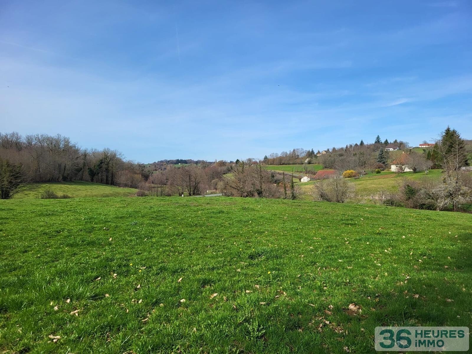 Périgourdine de 7 pièces sur 3,2ha de terrain avec ruisseau