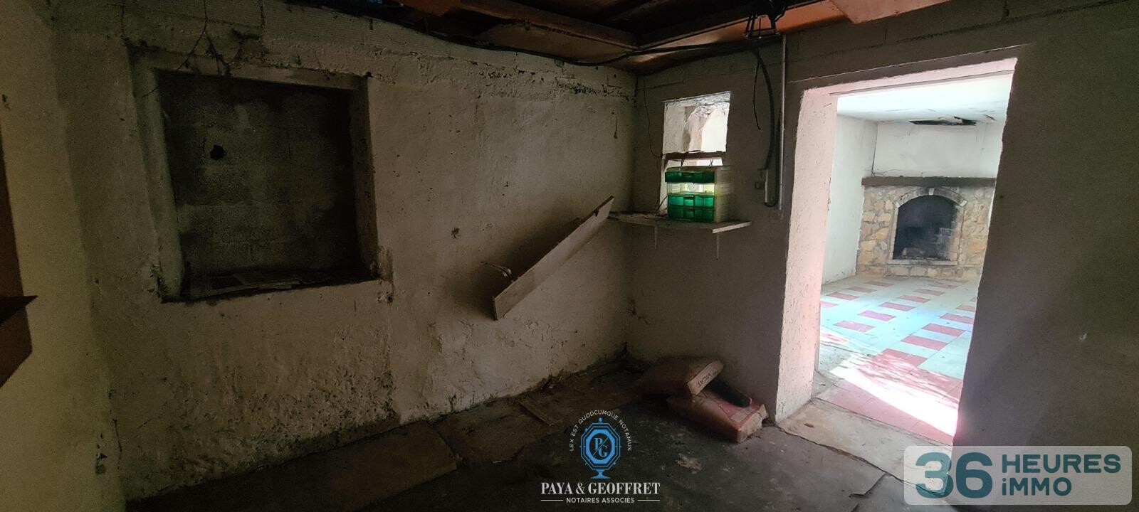 Cabanon à rénover avec 24548m² de terrain à rocbaron