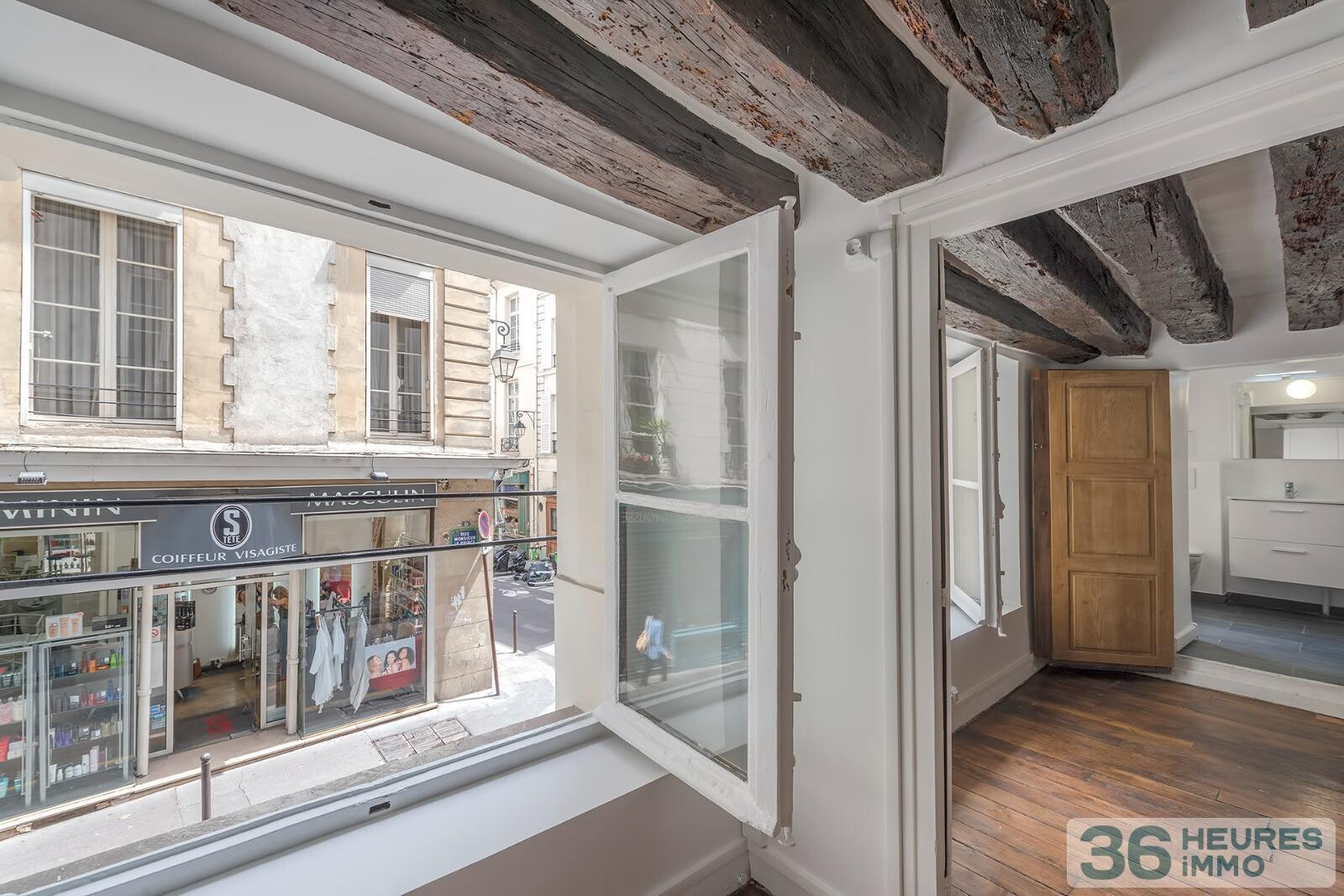 Appartement t2 dans bel immeuble du xviième siècle