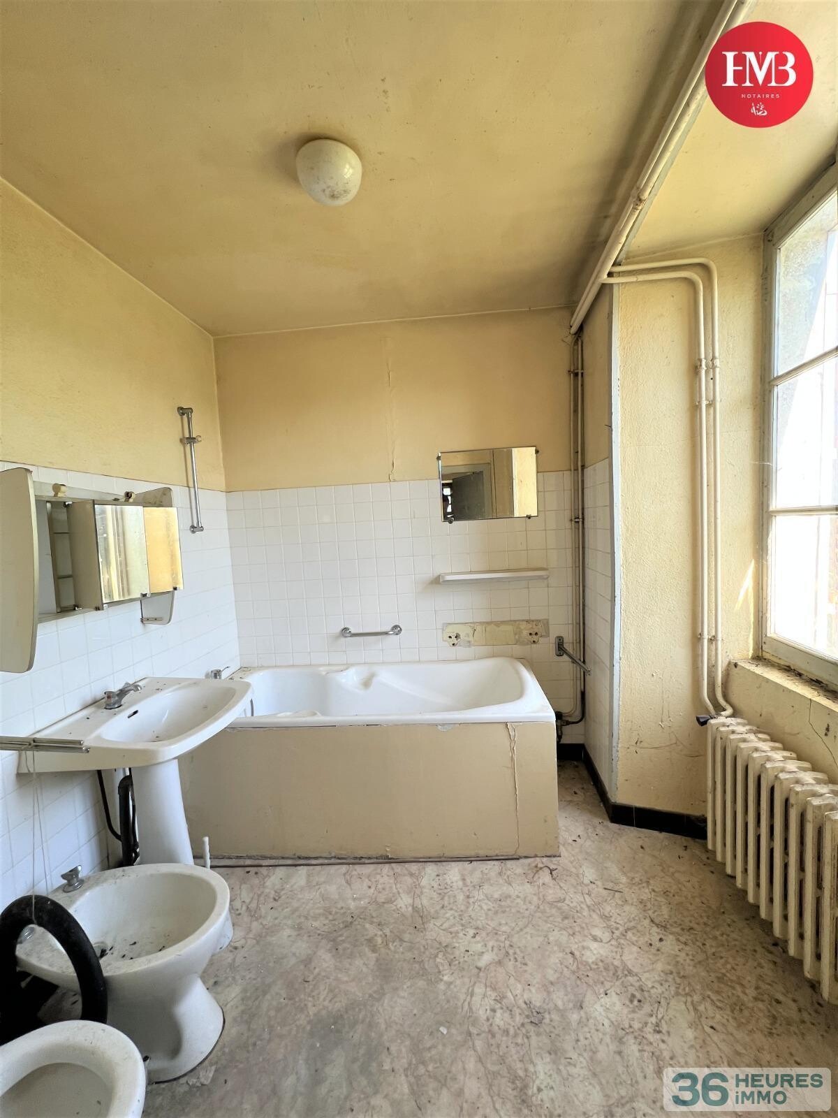 Presbytère de mourjou  (commune de puycapel)