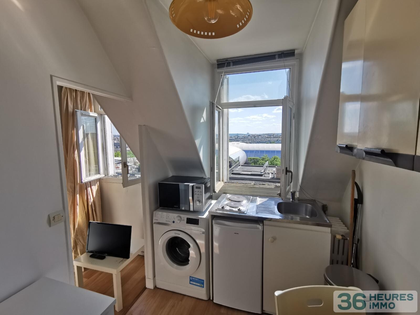 Chambre de service paris 7