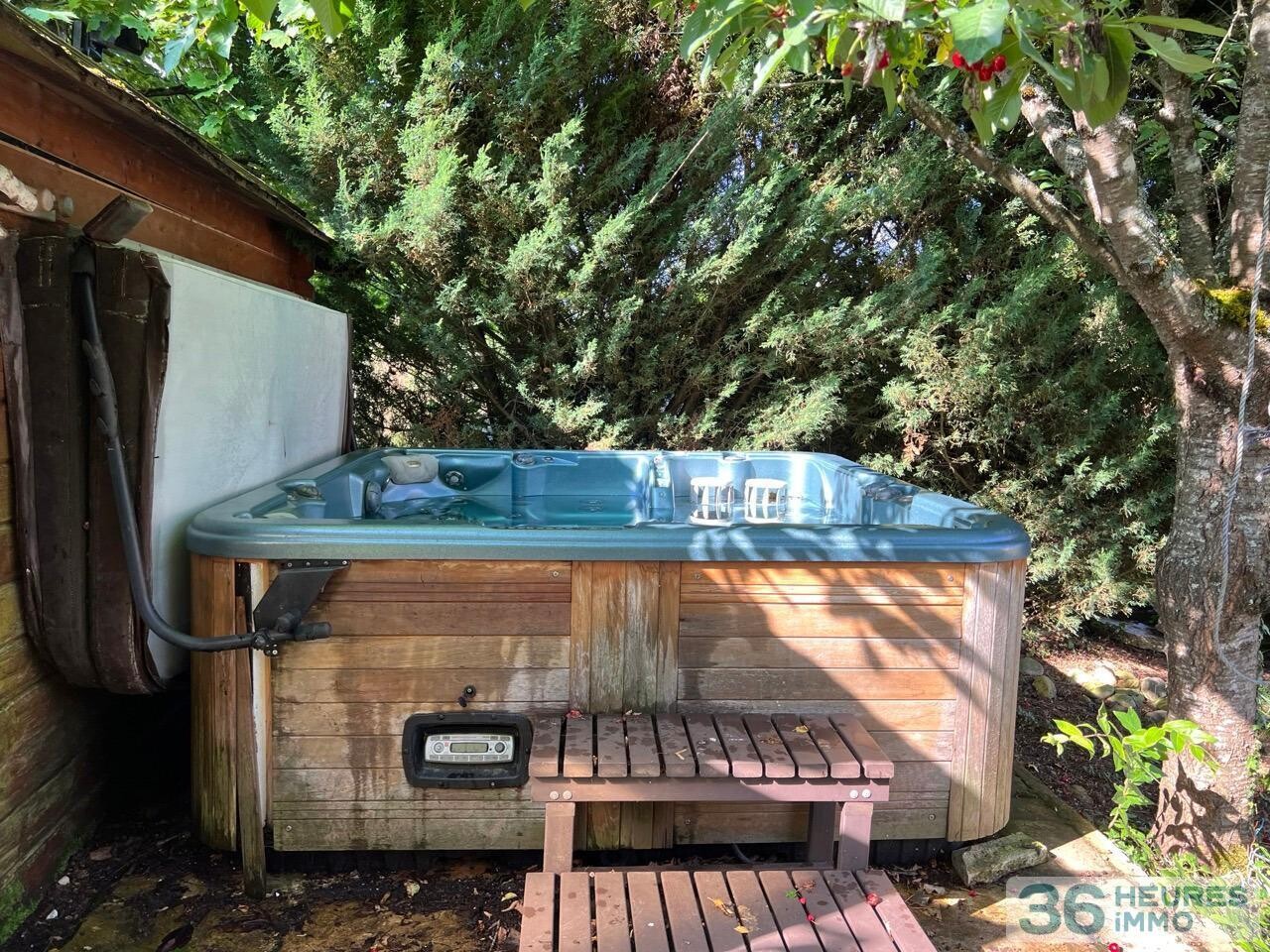 Maison avec piscine chauffée