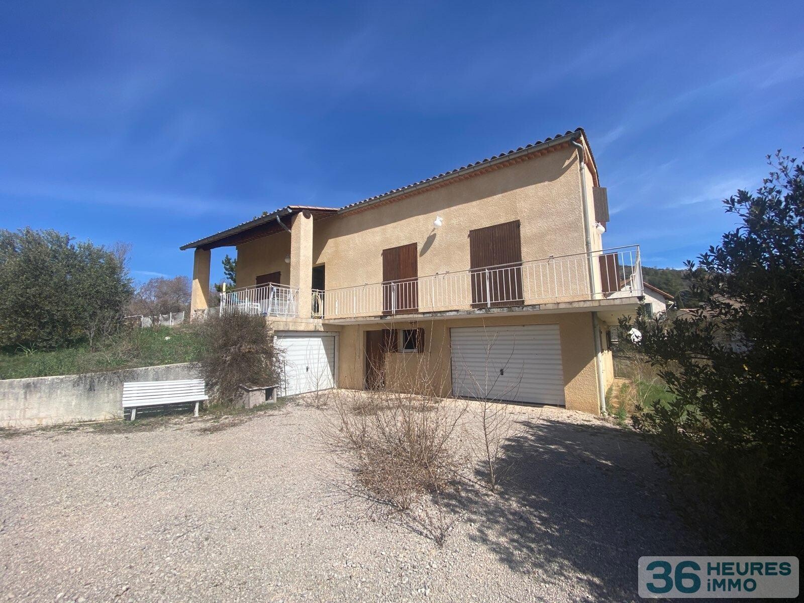 Sur 1538 m2 de terrain villa de 147 m2