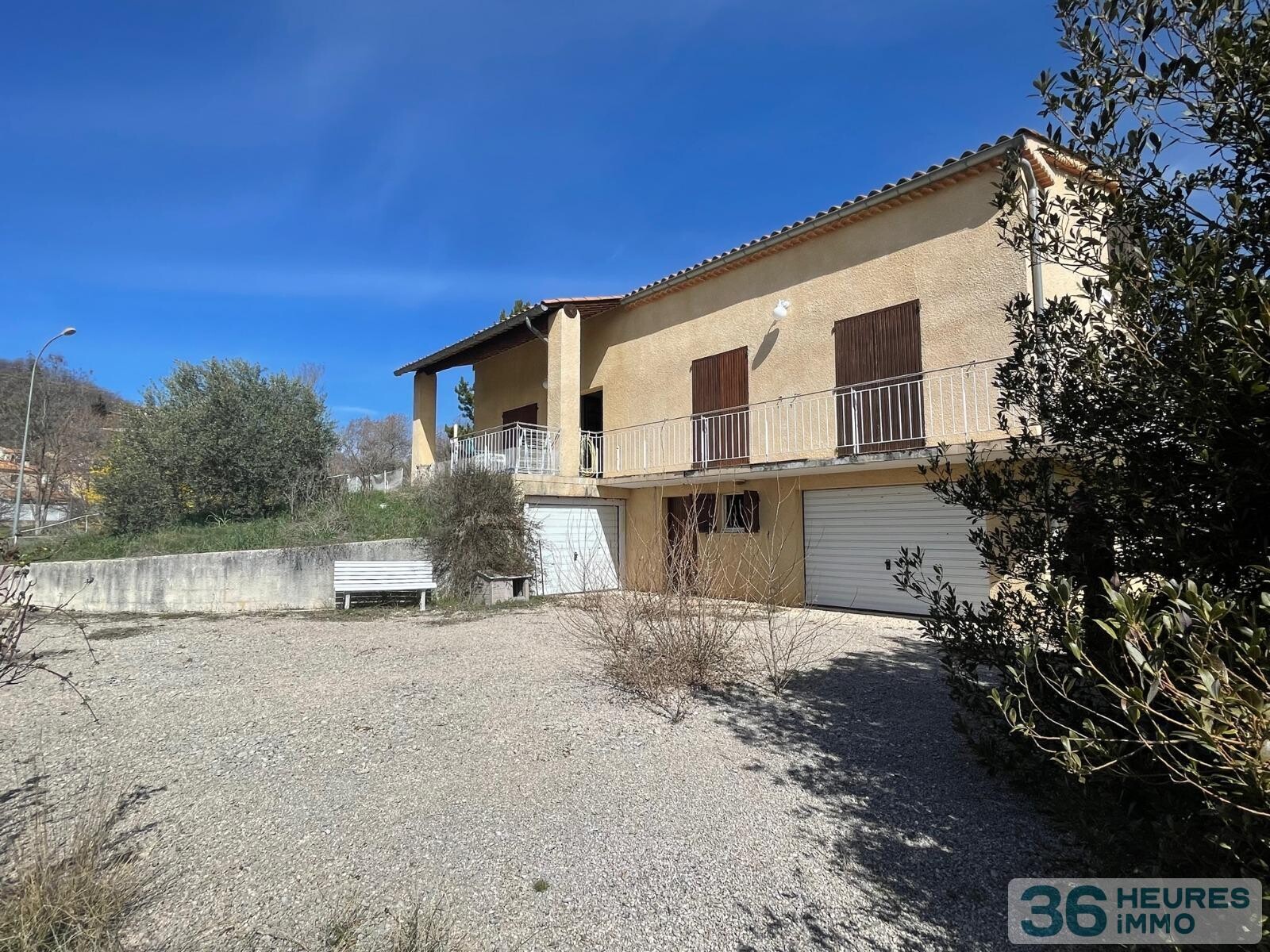 Sur 1538 m2 de terrain villa de 147 m2