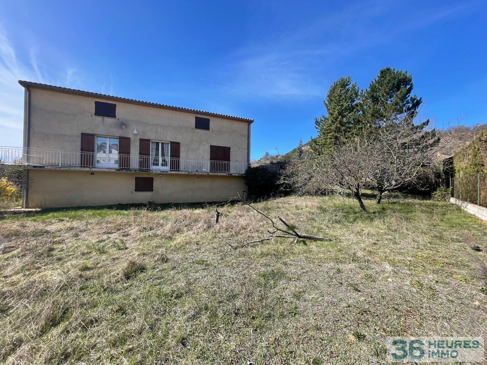 Sur 1538 m2 de terrain villa de 147 m2