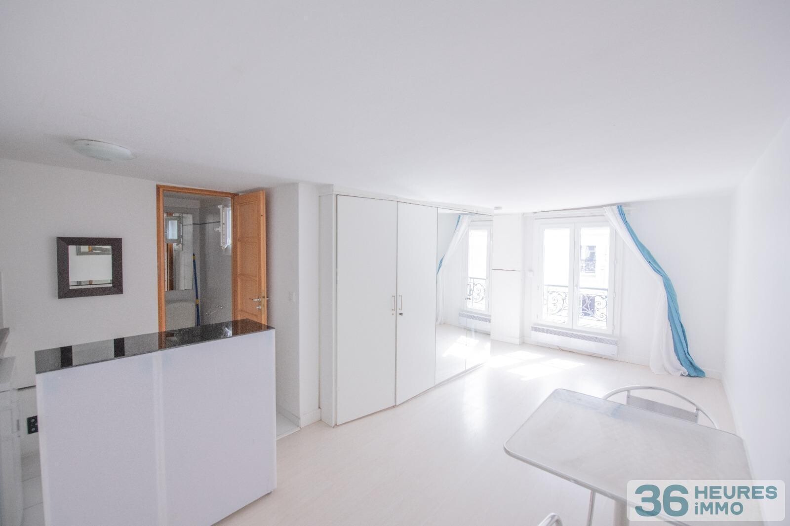 STUDIO RUE DE BOURGOGNE