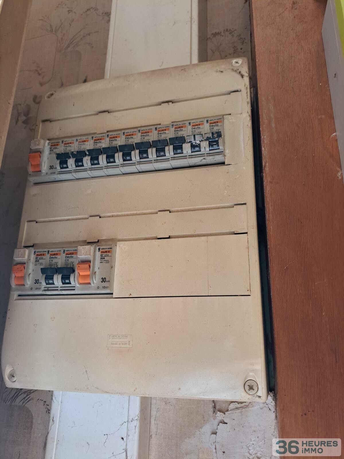 Rue de la fraternite - maison a renover - plain pied - avec garage et jardin 