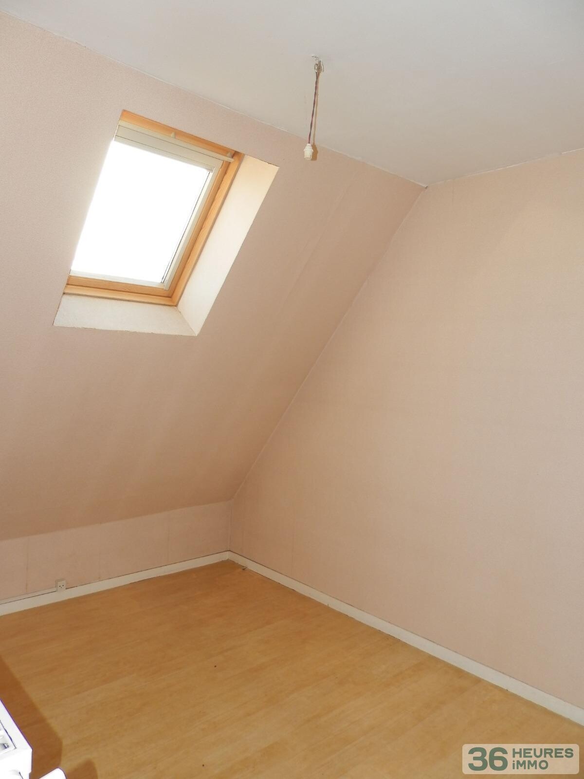 Maison trois chambres en centre-ville