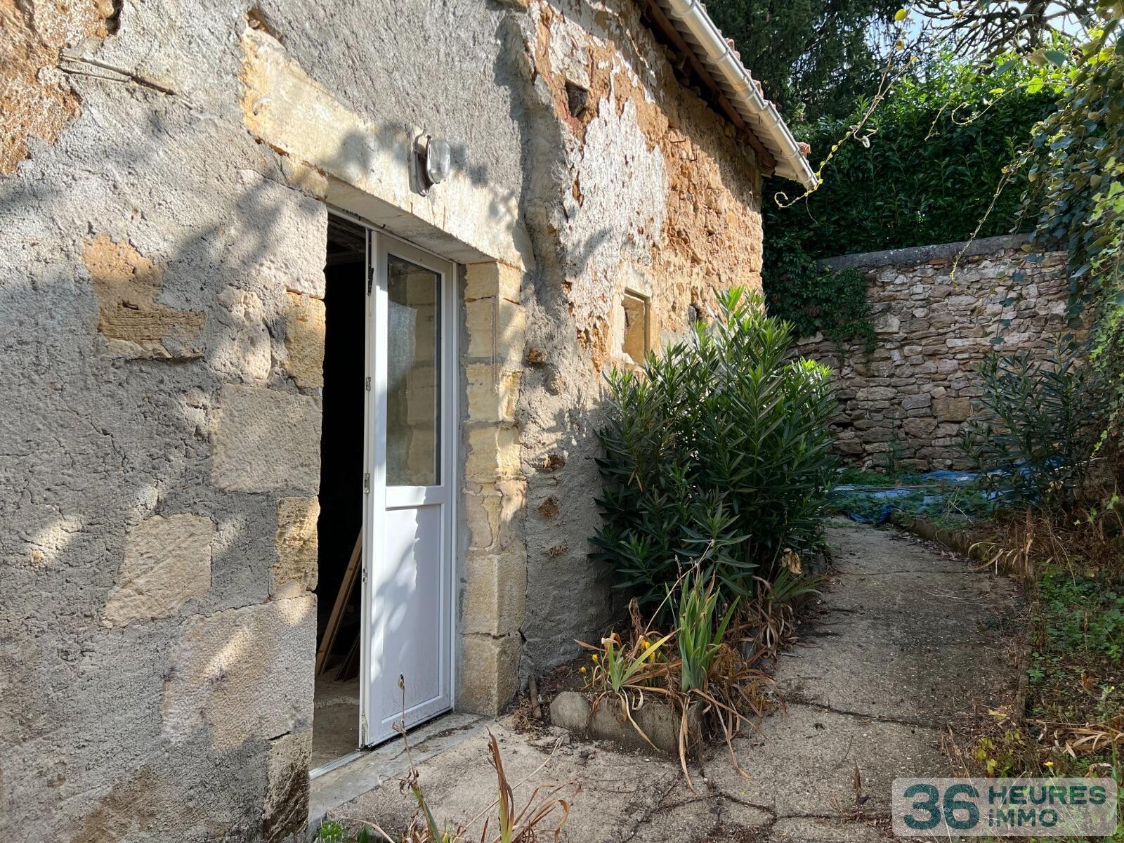 Maison rénovée à deux pas du centre-ville de thiviers