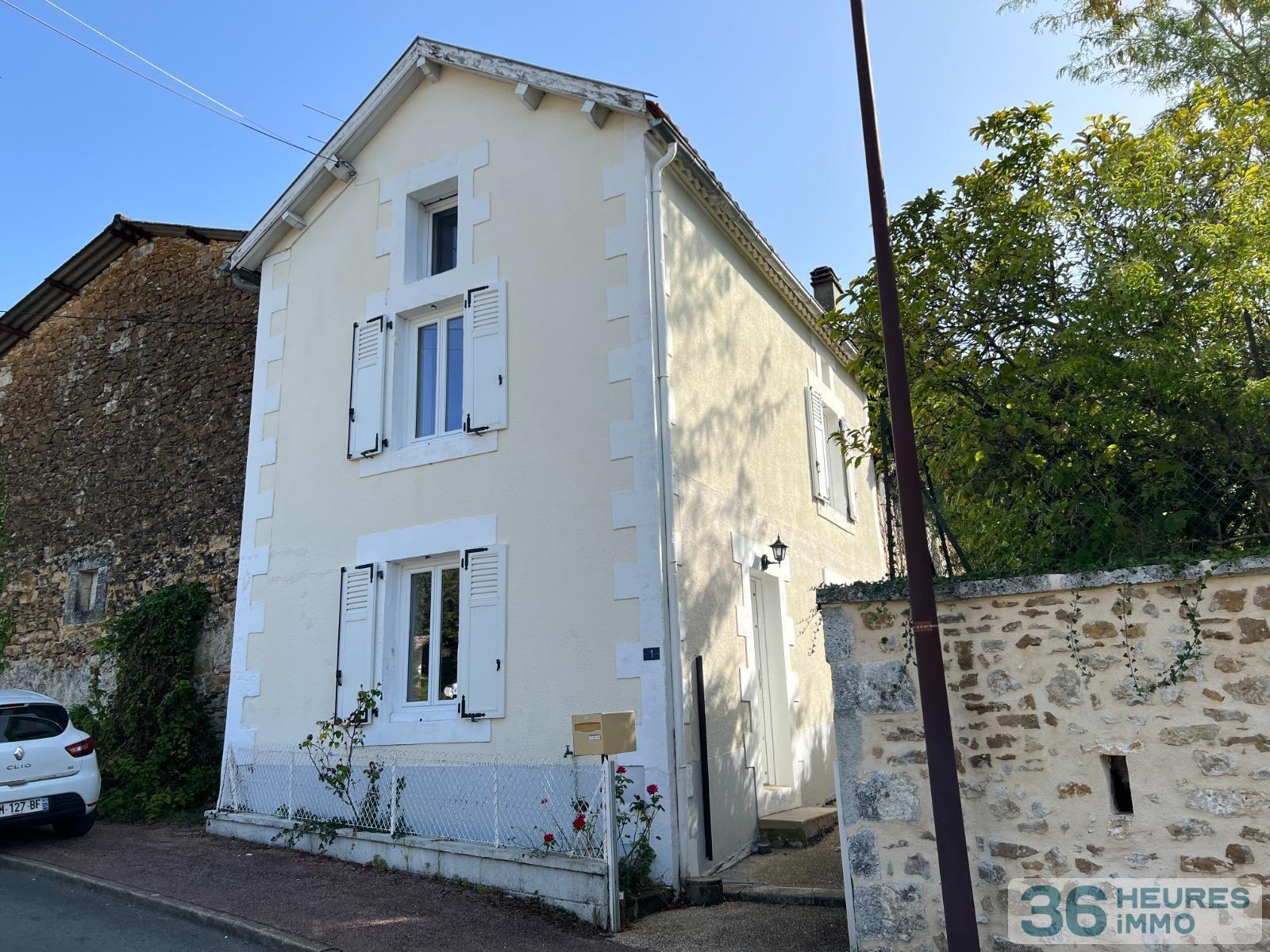 Maison rénovée à deux pas du centre-ville de thiviers