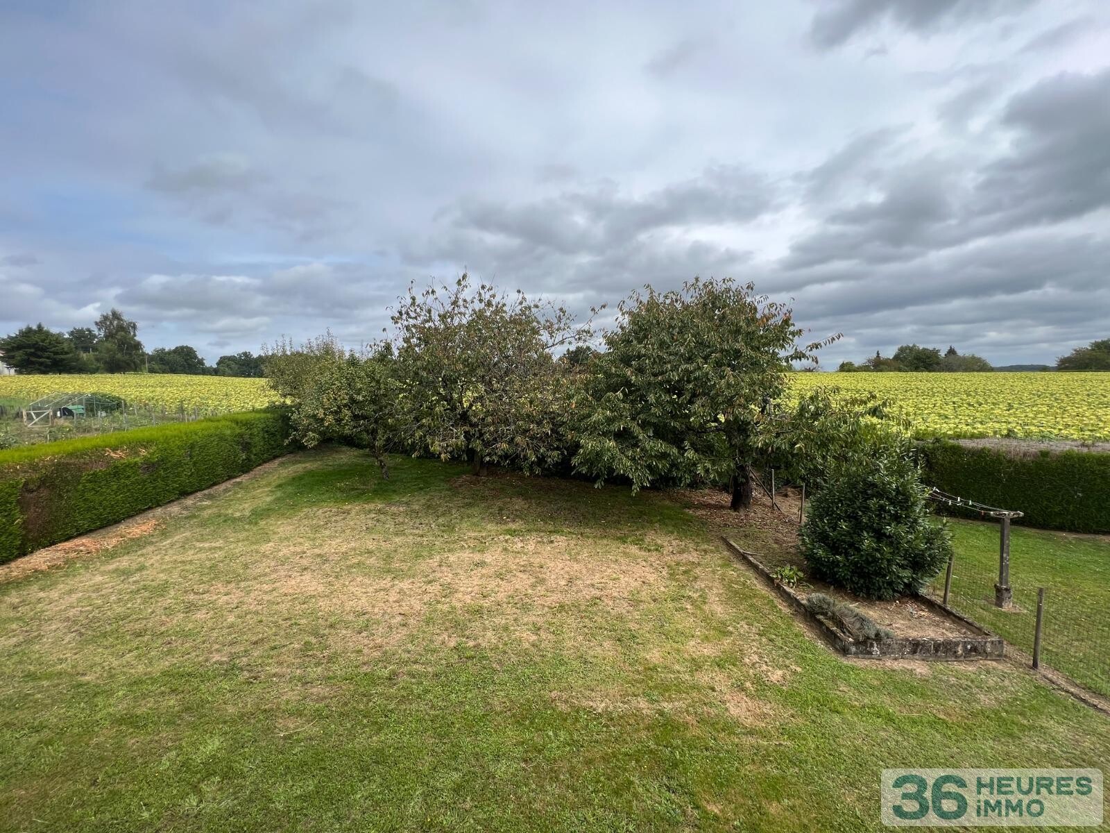 Pavillon dans quartier calme à 2 pas du bourg de lanouaille