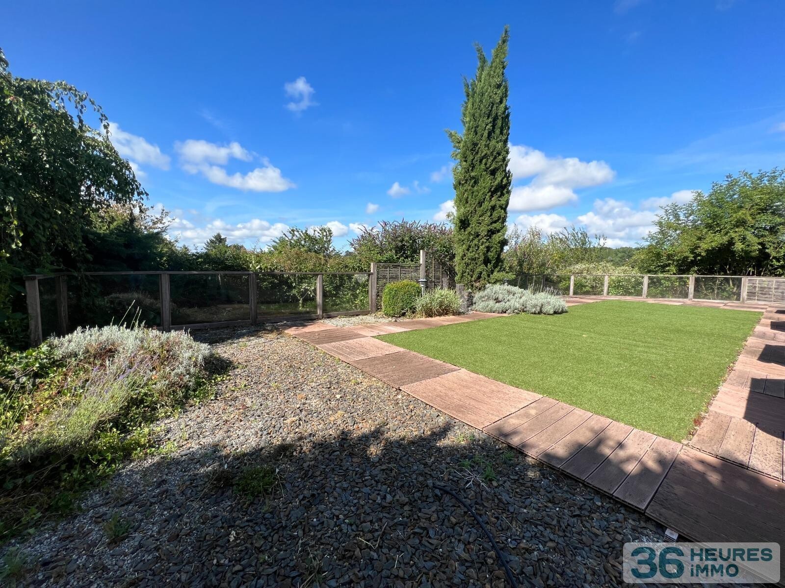 Maison d'architecte avec vue dégagée 