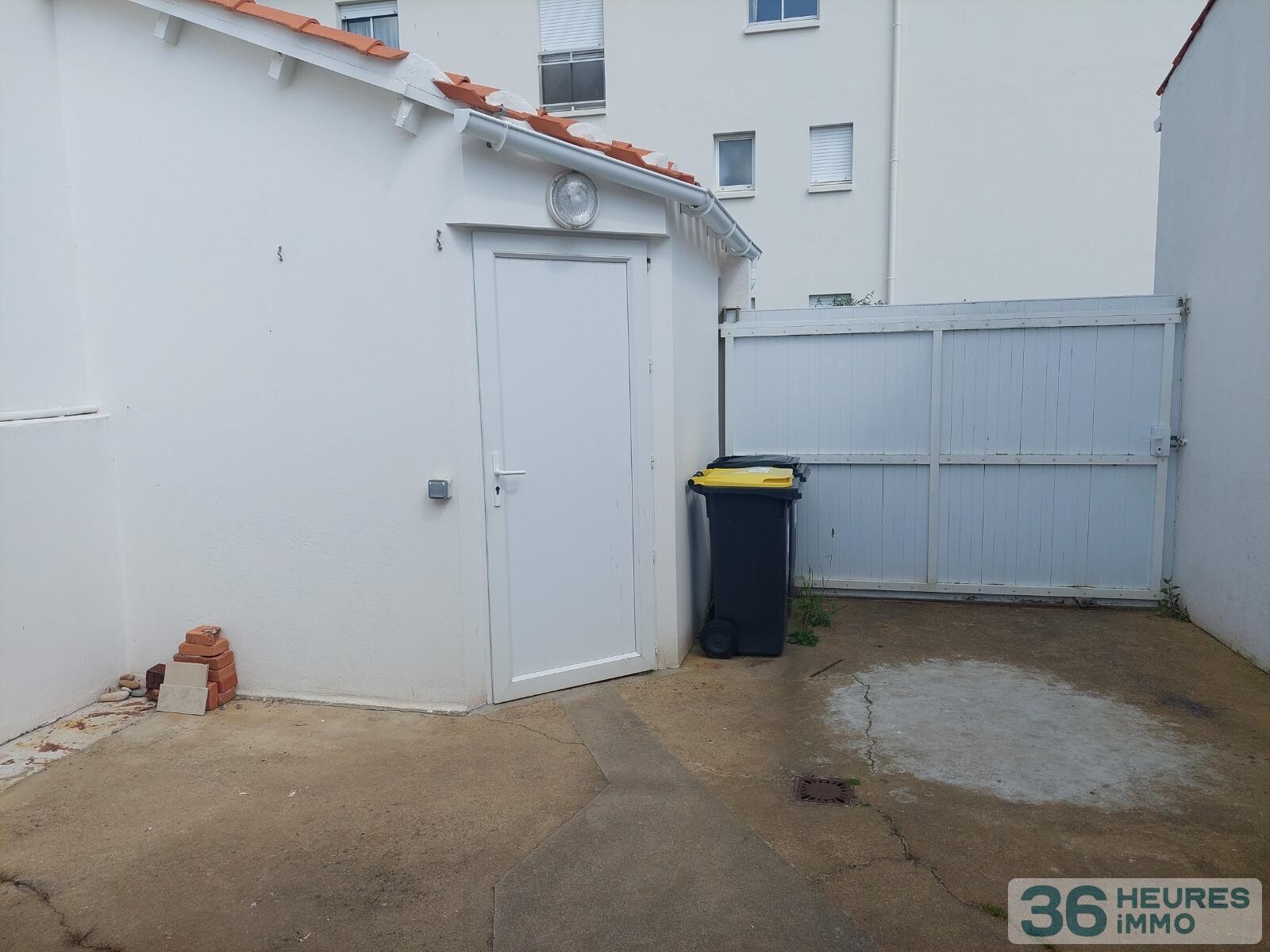 Maison en plein centre de saint gilles croix de vie