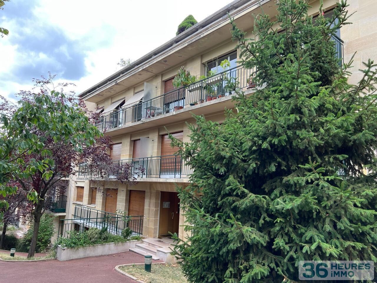 Appartement traversant, balcon