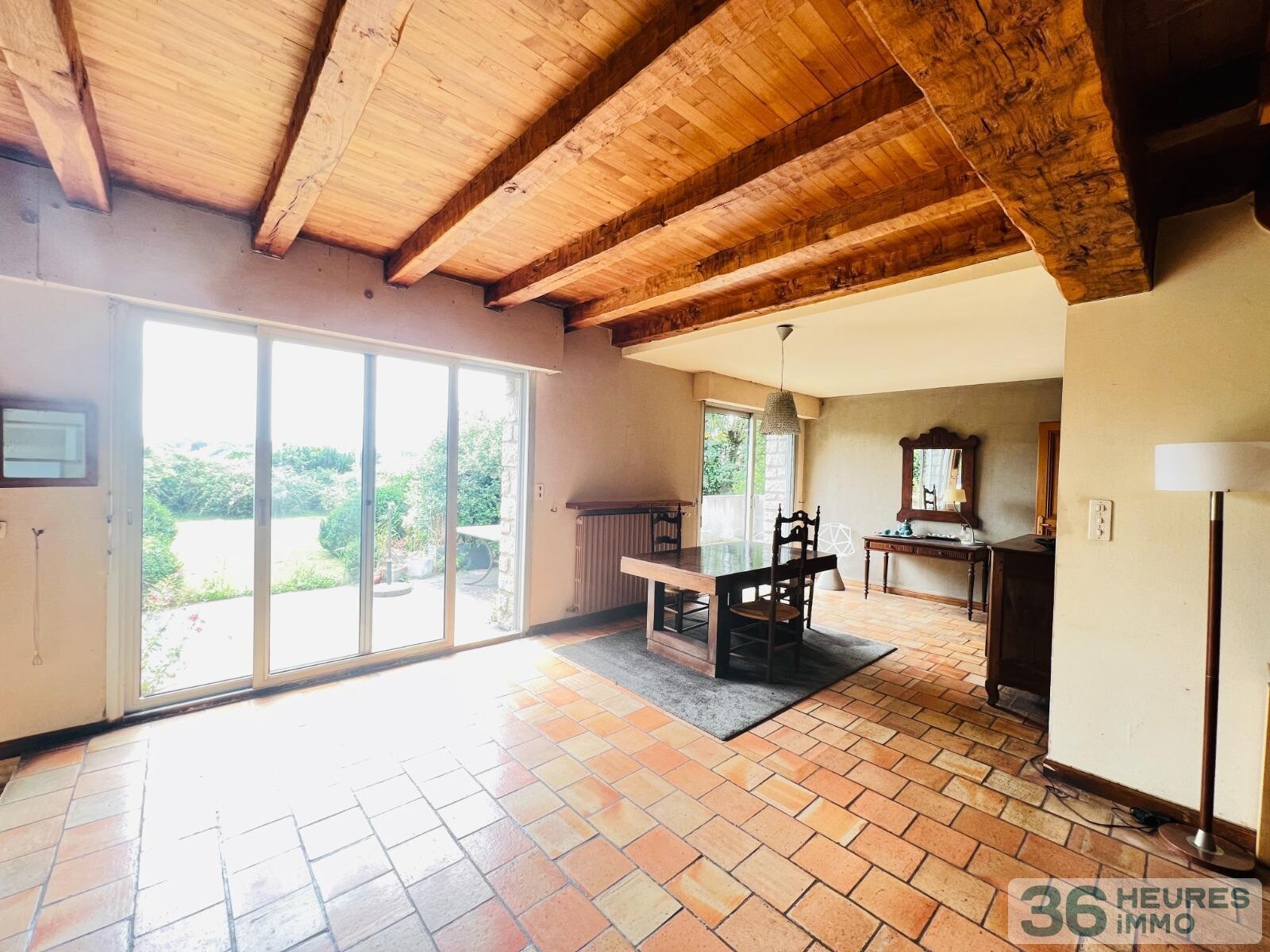 Maison à moderniser située au coeur d'une vaste propriété