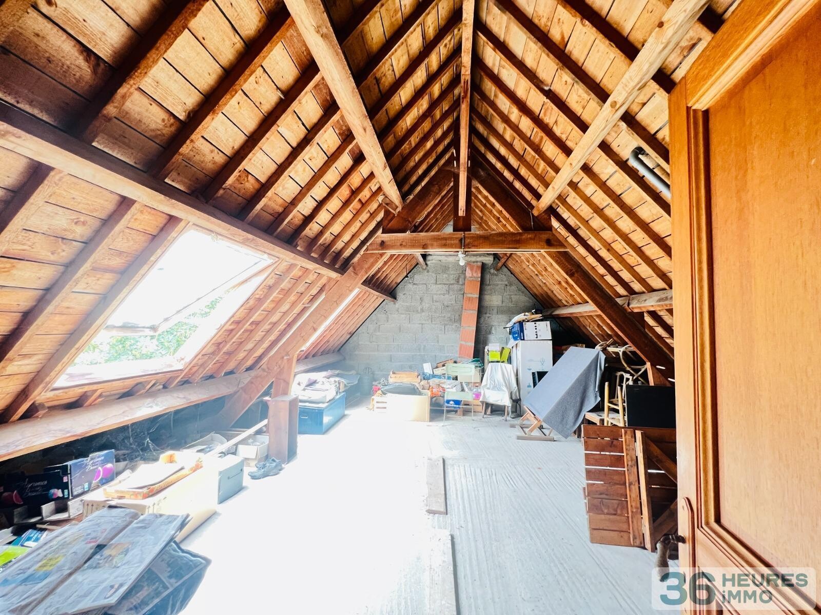 Maison à moderniser située au coeur d'une vaste propriété