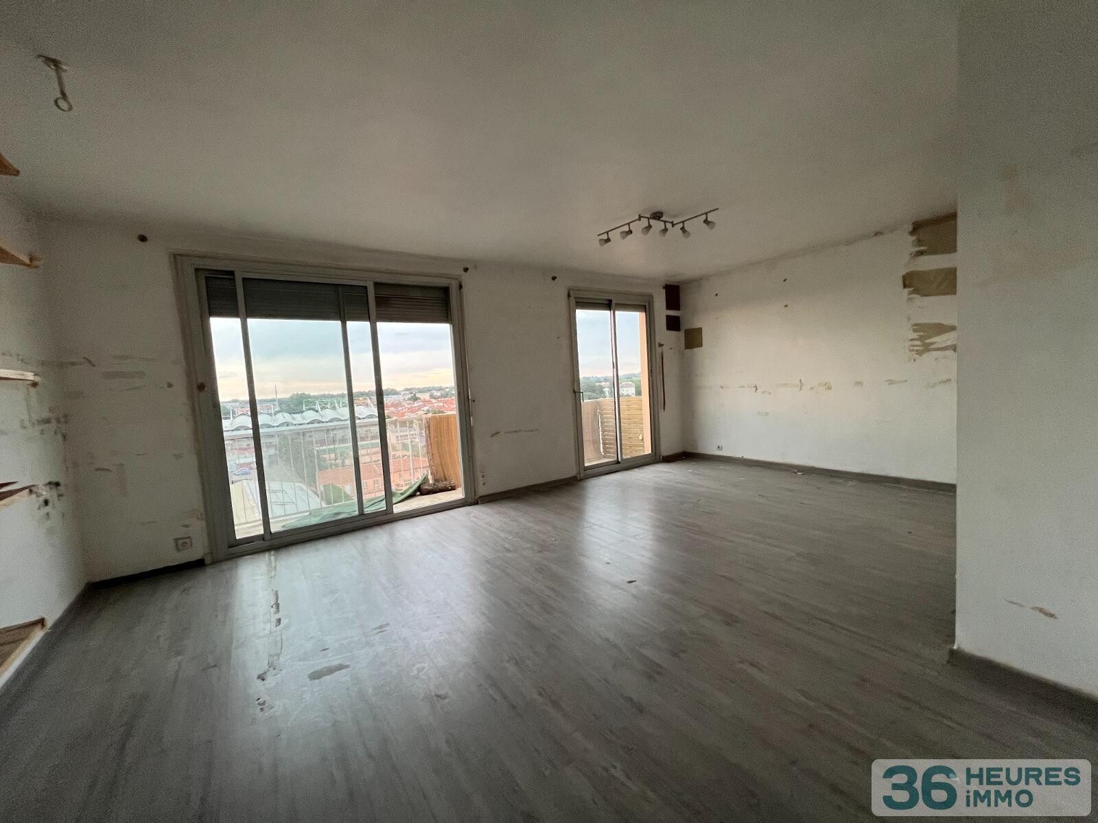 Appartement T 2 avec terrasse 