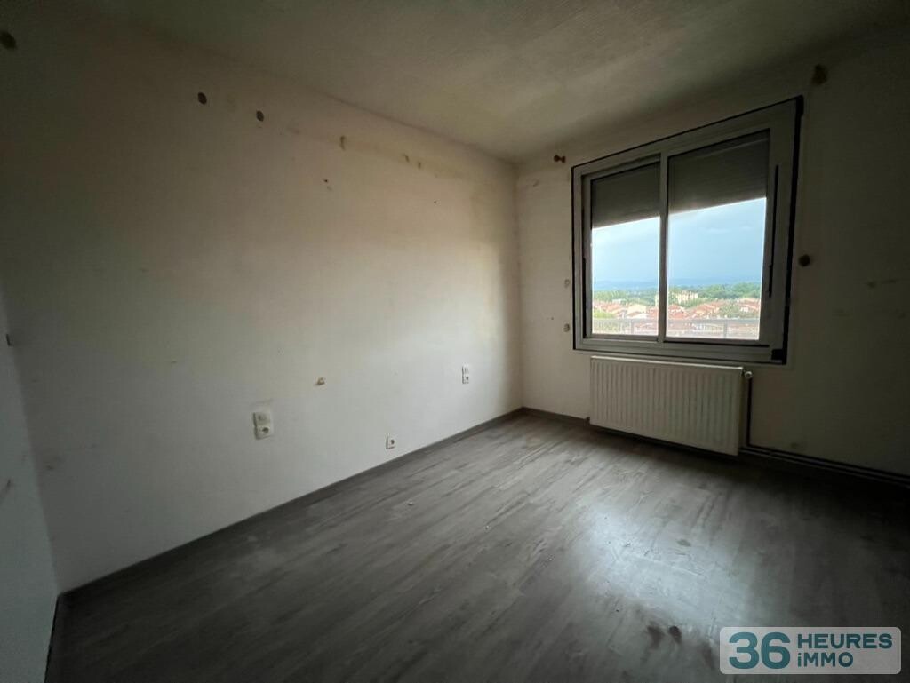 Appartement T 2 avec terrasse 