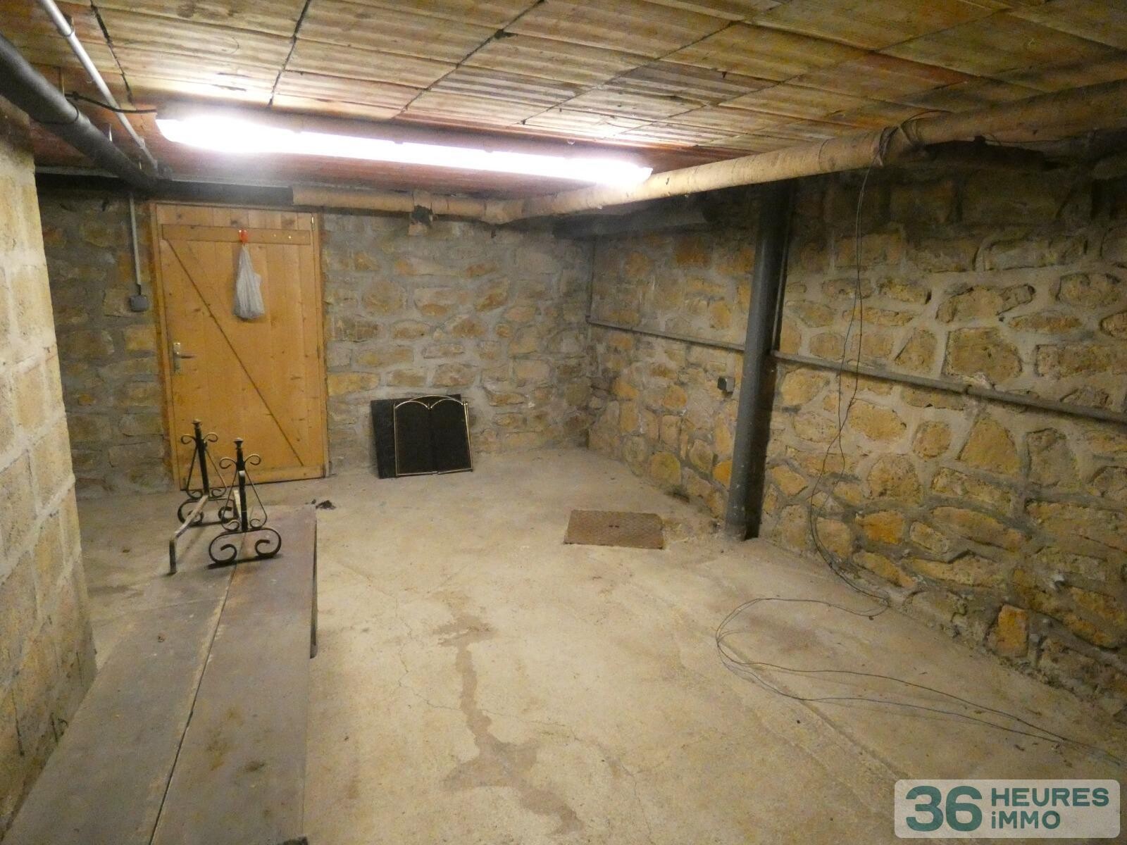 Maison d'habitation 5 pièces indépendante