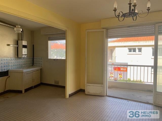 Appartement type 2 à rénover 50 m mer