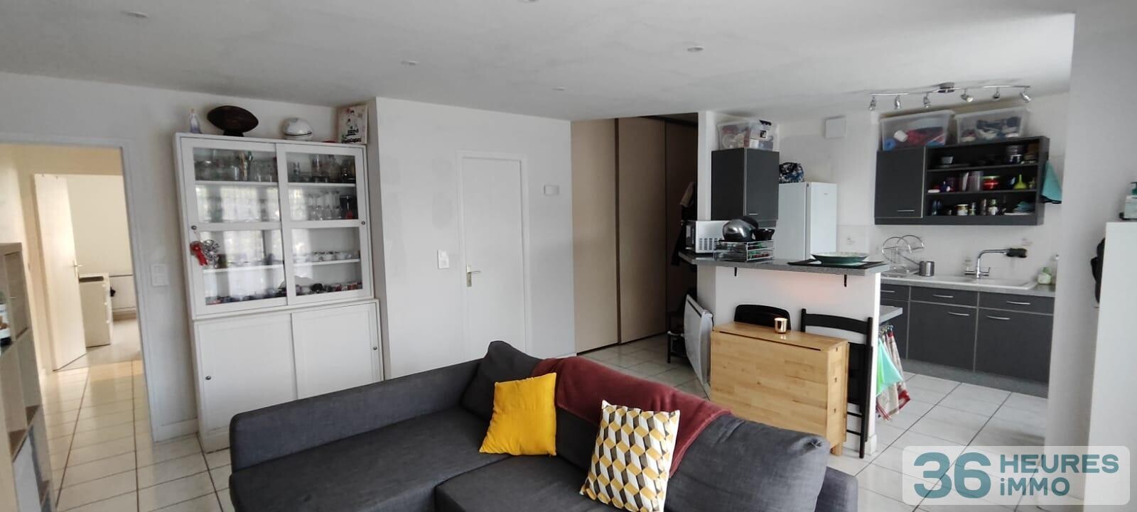 Appartement 2 pièces avec terrasse + 2 parkings