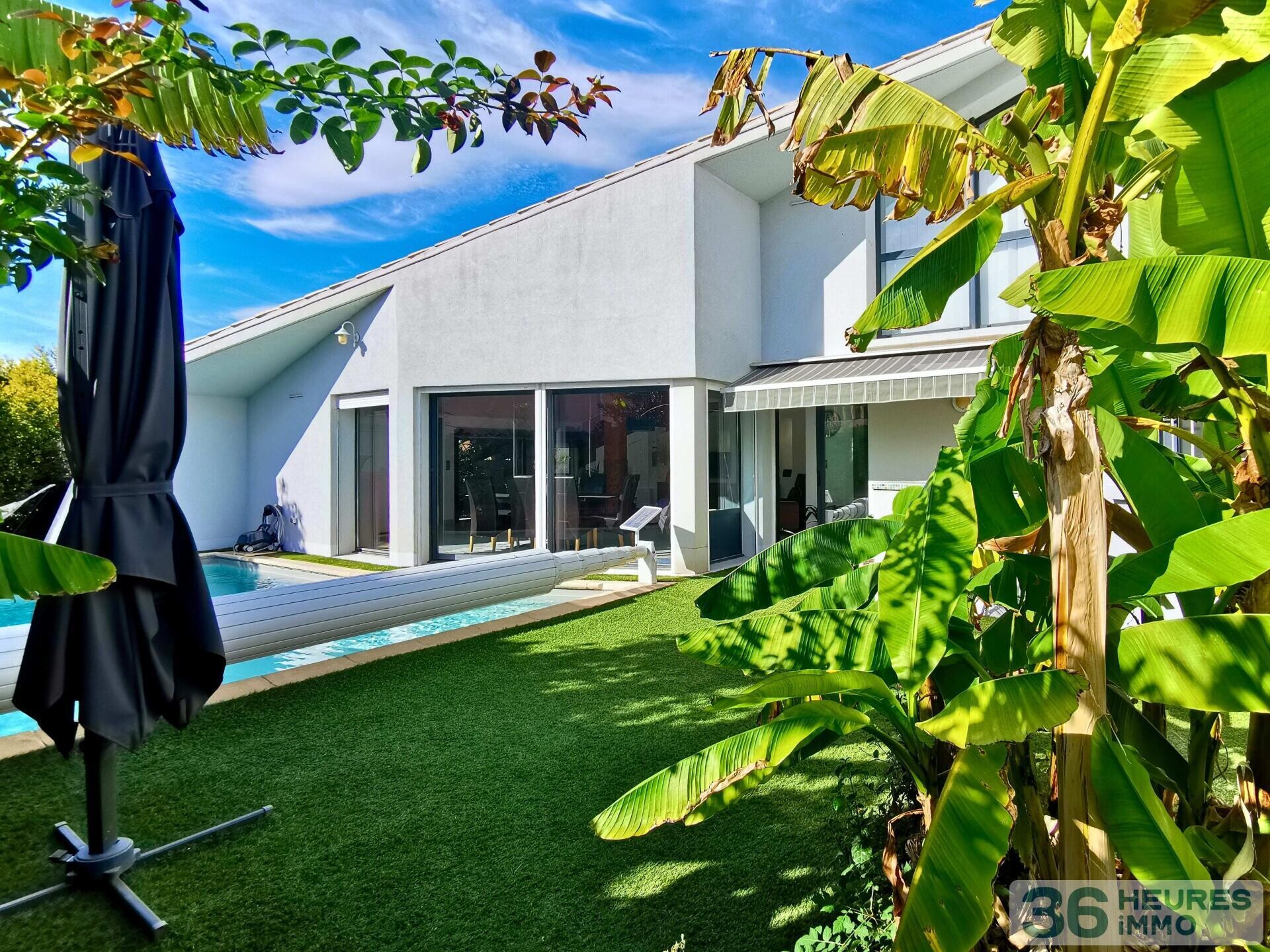 Prestige - villa d'architecte 7 pièces (+ de 185 m2) avec piscine, spa et garage