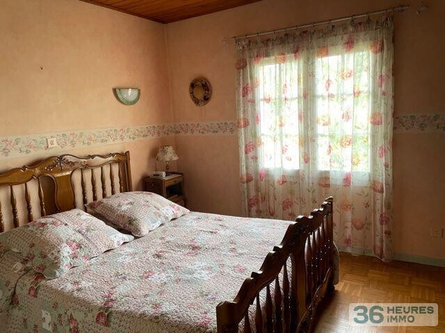 Aramon dans la colline maison 4 chambres, 700m² de jardin, grand garage