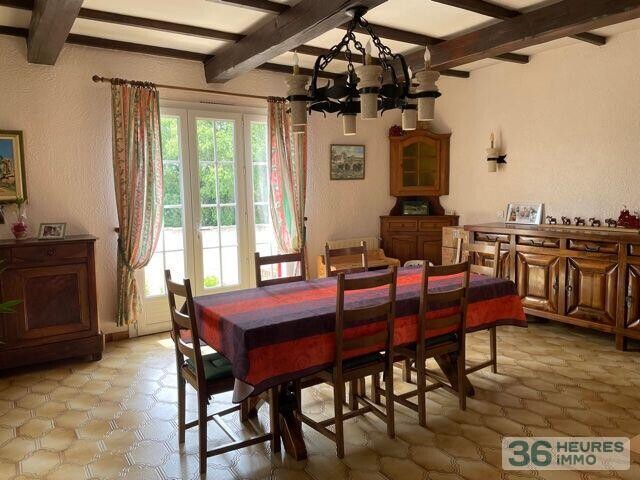 Aramon dans la colline maison 4 chambres, 700m² de jardin, grand garage
