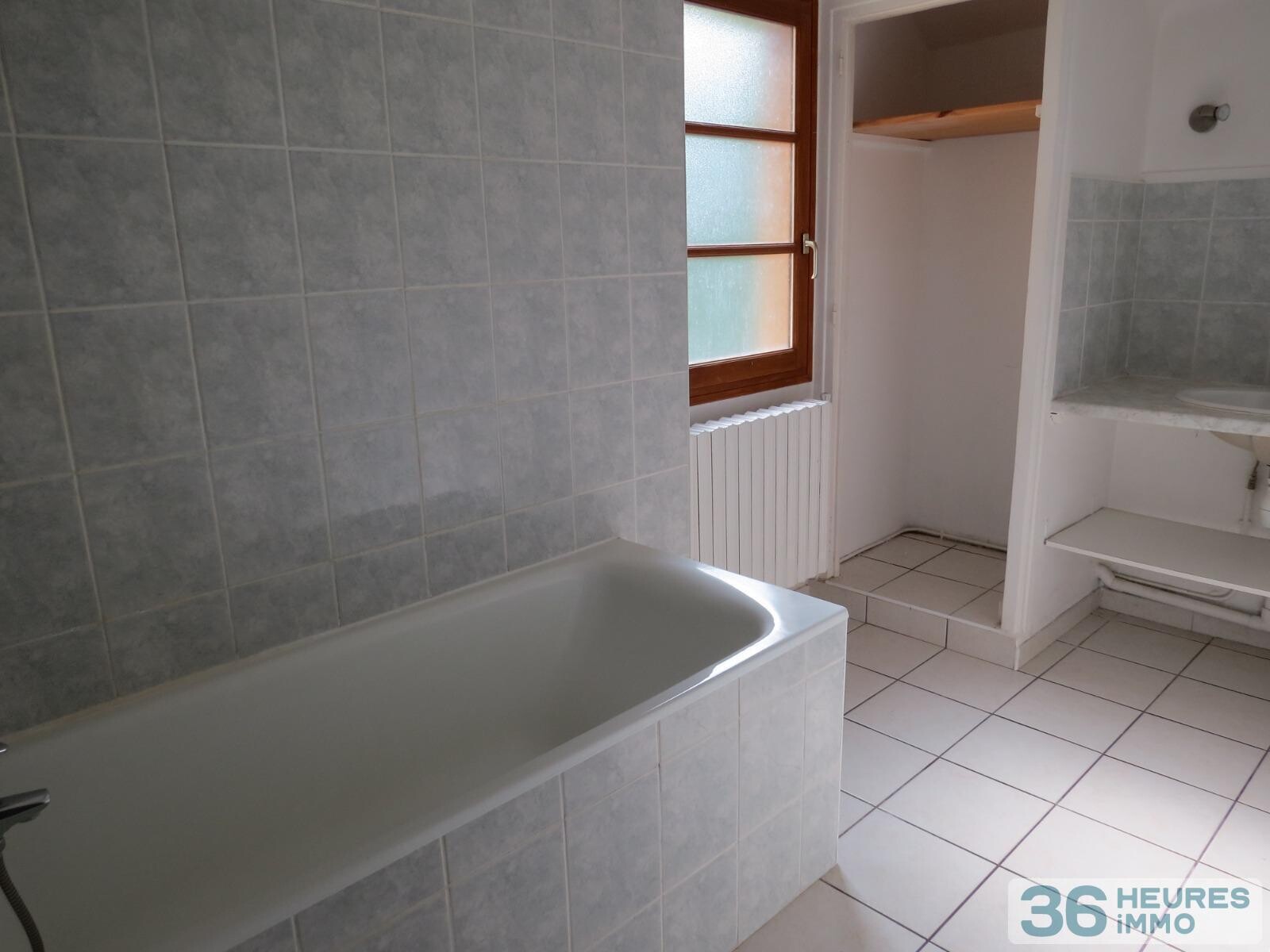 Ensemble immobilier d'env. 260 m² - possibilité de réaliser une grande maison d'habitation