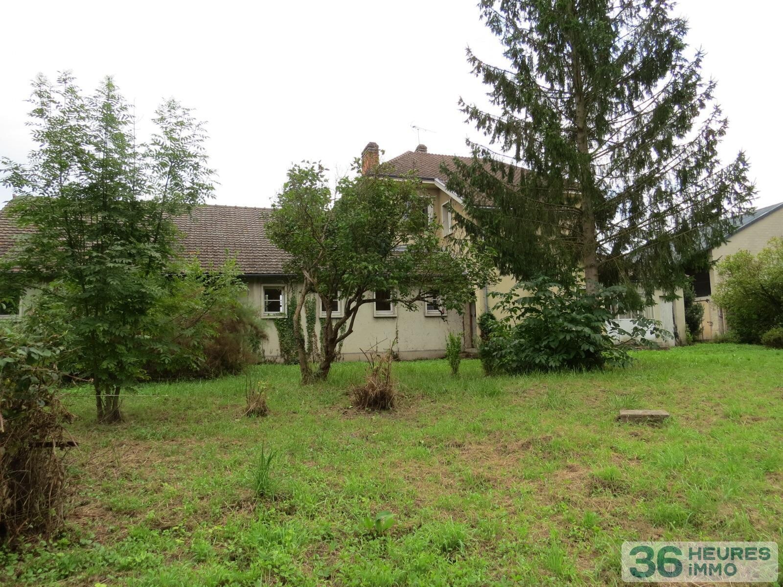 Ensemble immobilier d'env. 260 m² - possibilité de réaliser une grande maison d'habitation