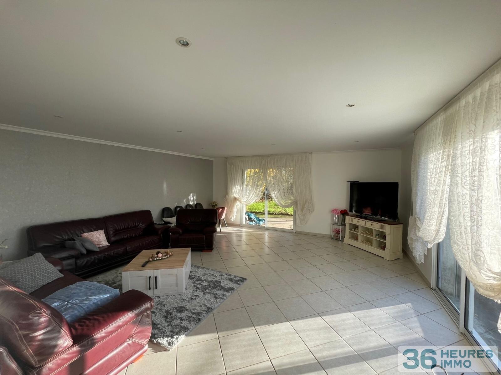 Maison t6 récente (196m² hab.) et jardin 822m²