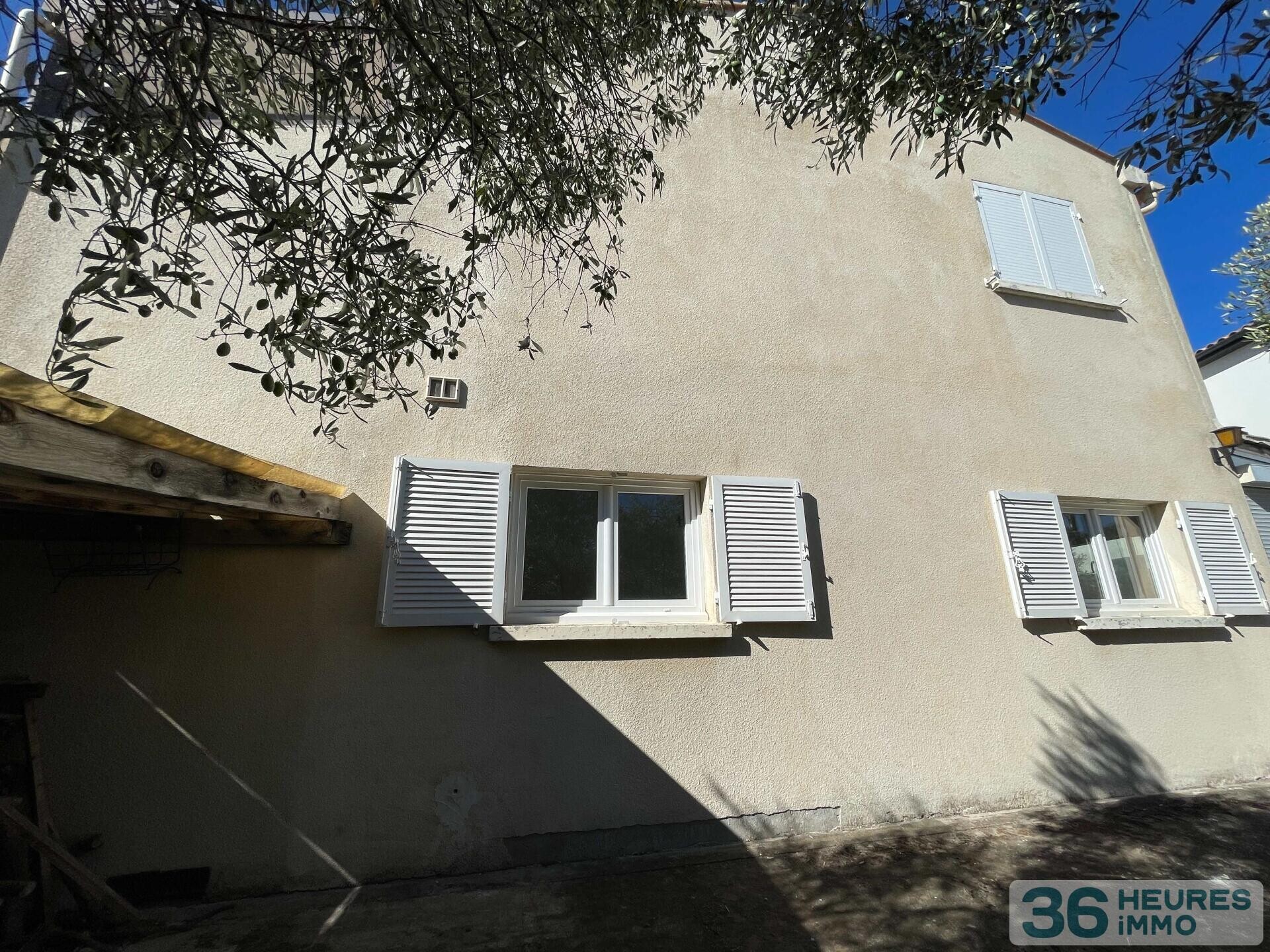 Villa 177 m2 sur 1259 m2 de terrain avec piscine