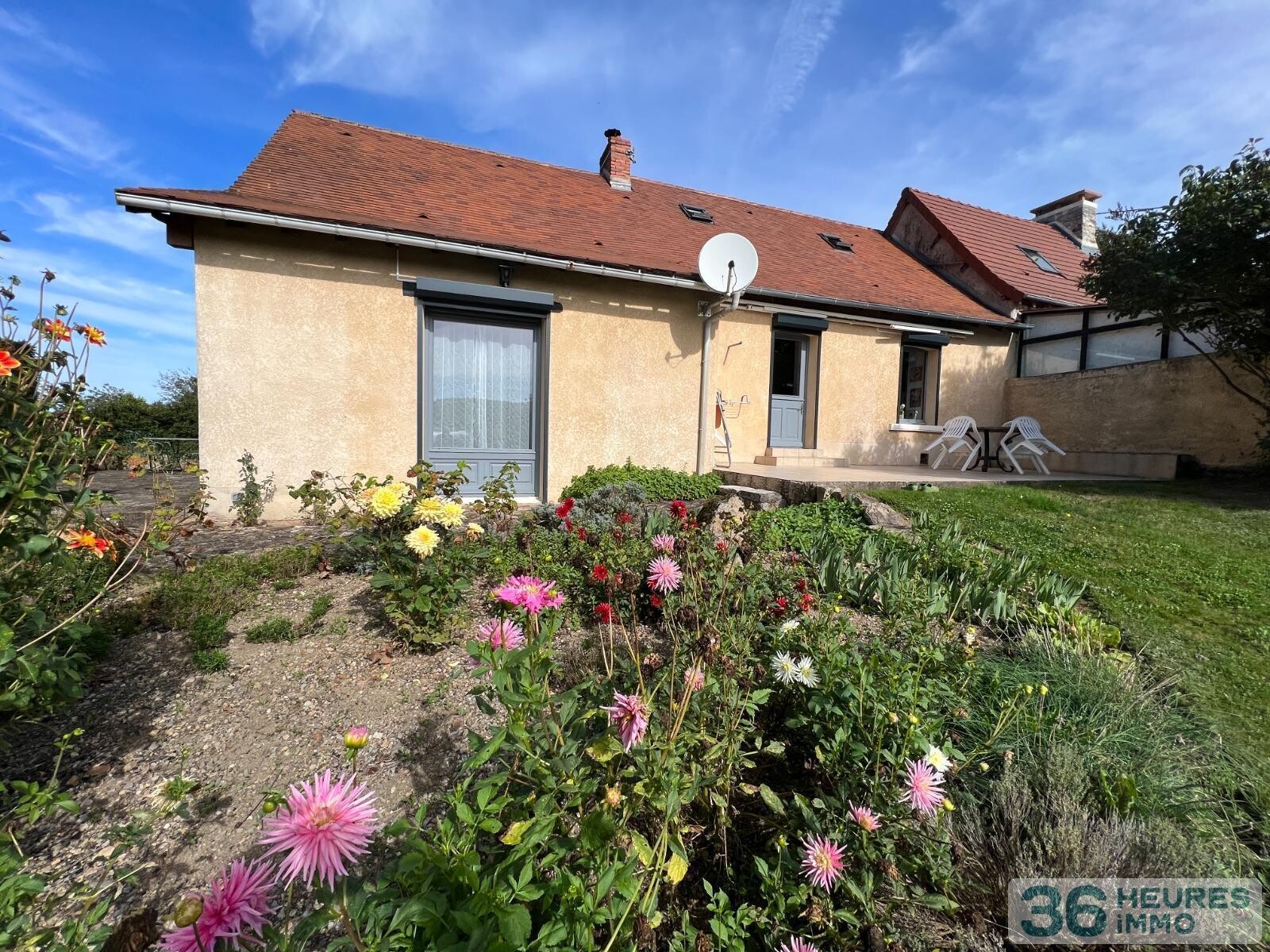 MAISON EN PIERRES ET DEPENDANCES